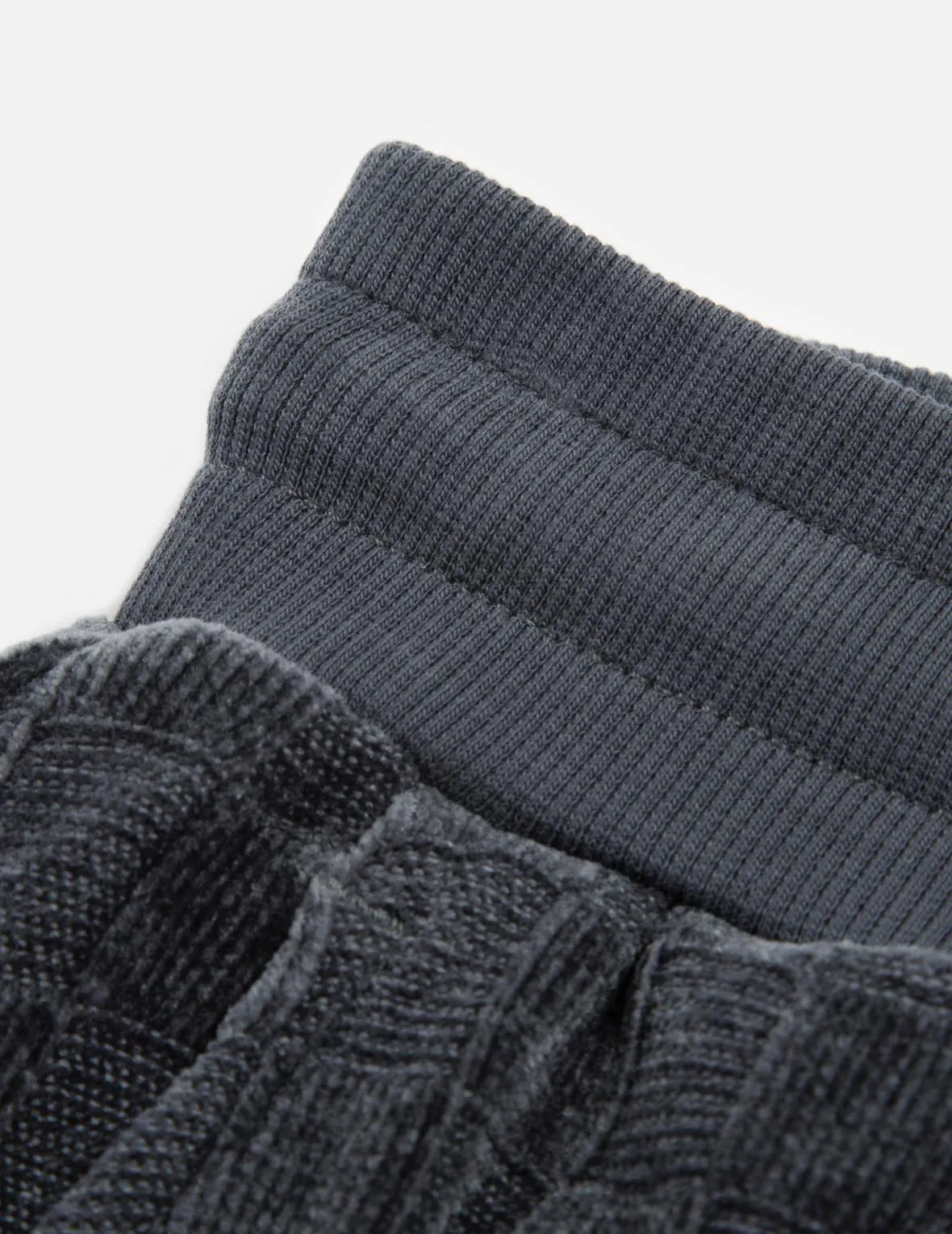 Concave Check Pattern Kamon Embroidery Straight Fit Sweatpants