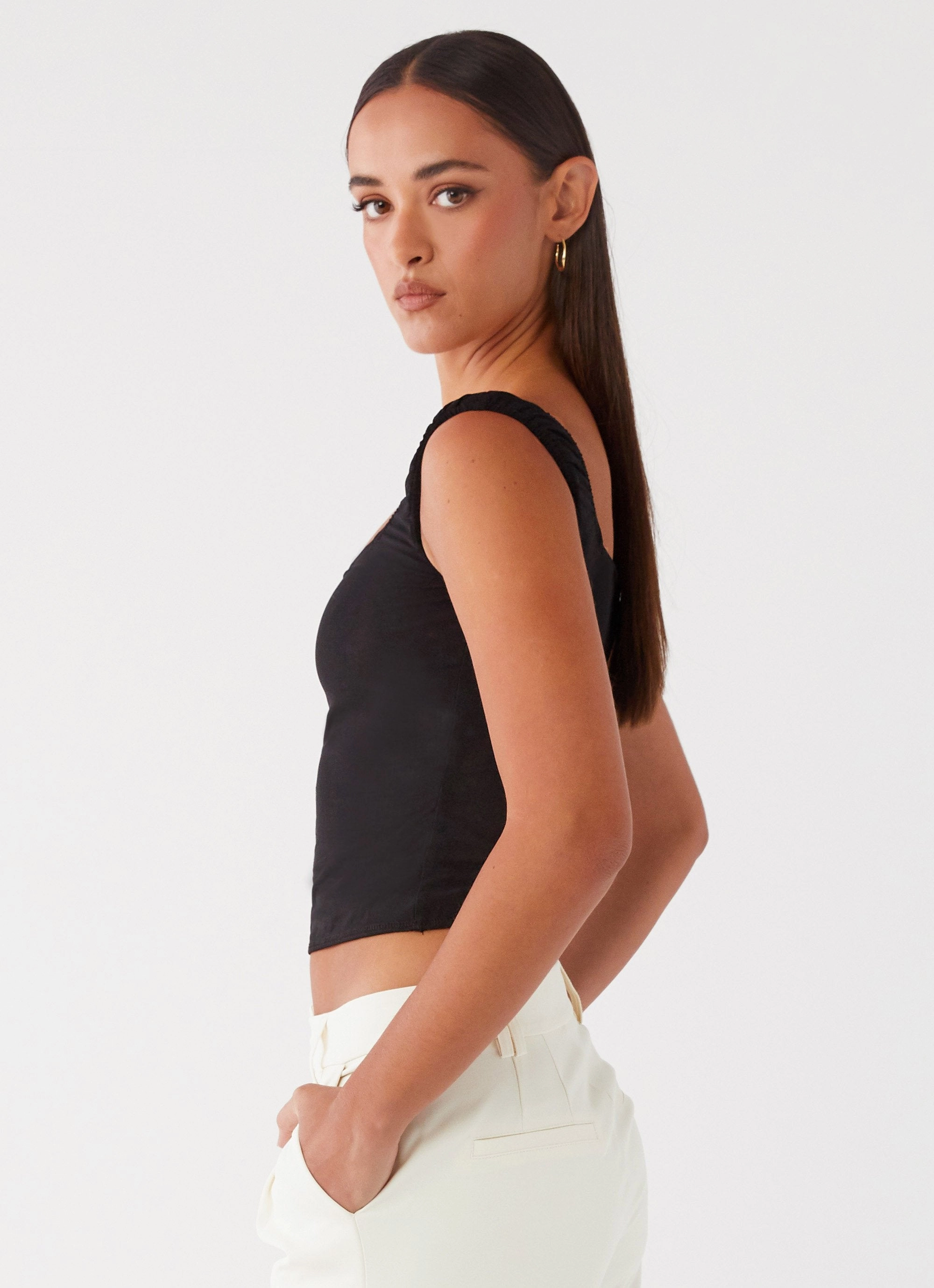 Kaden Top - Black Airflow Ventilation Zones Reinforced Shoulder Panels