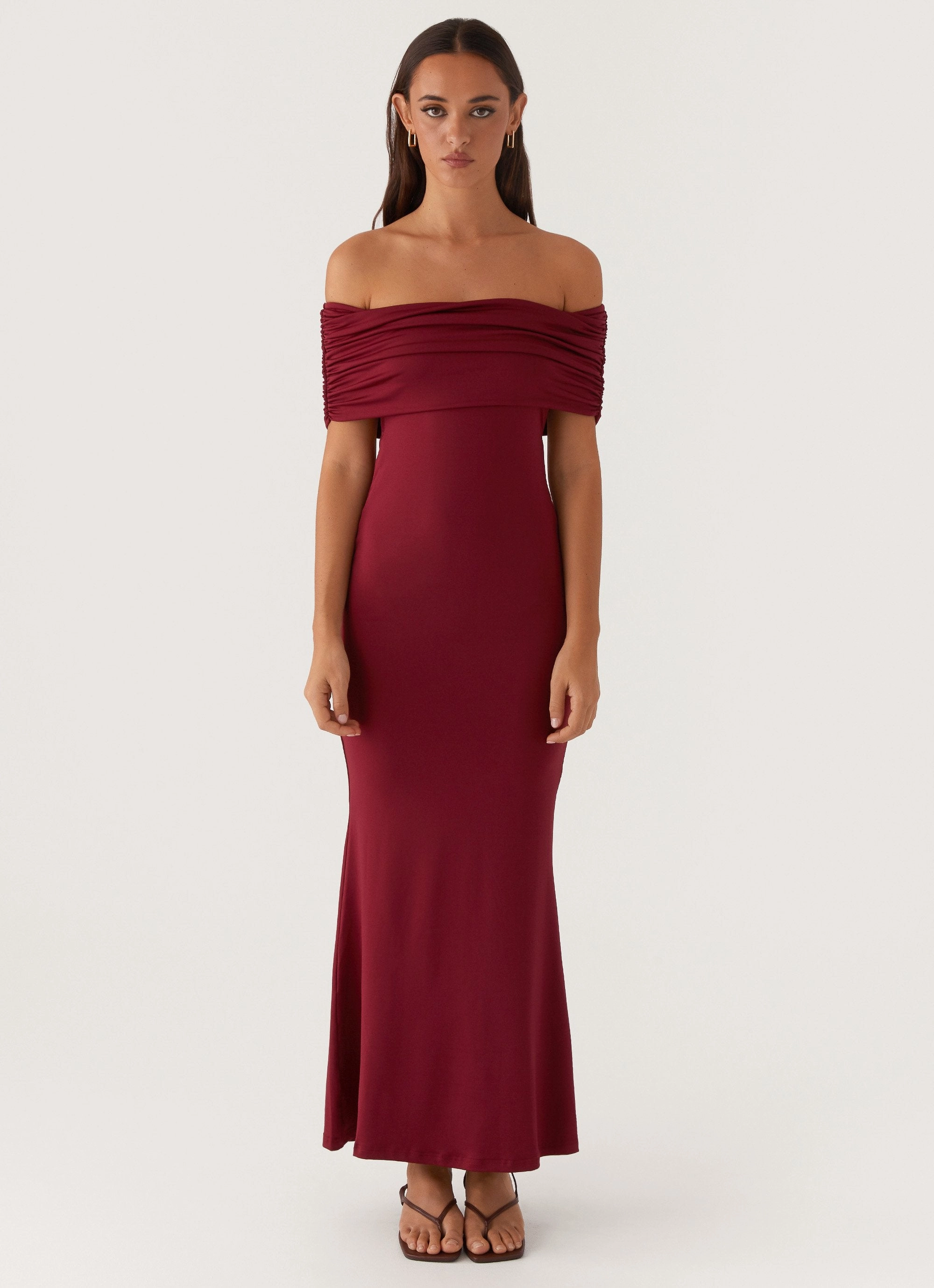 Sleek Layer Subtle Look Maude Maxi Dress - Maroon