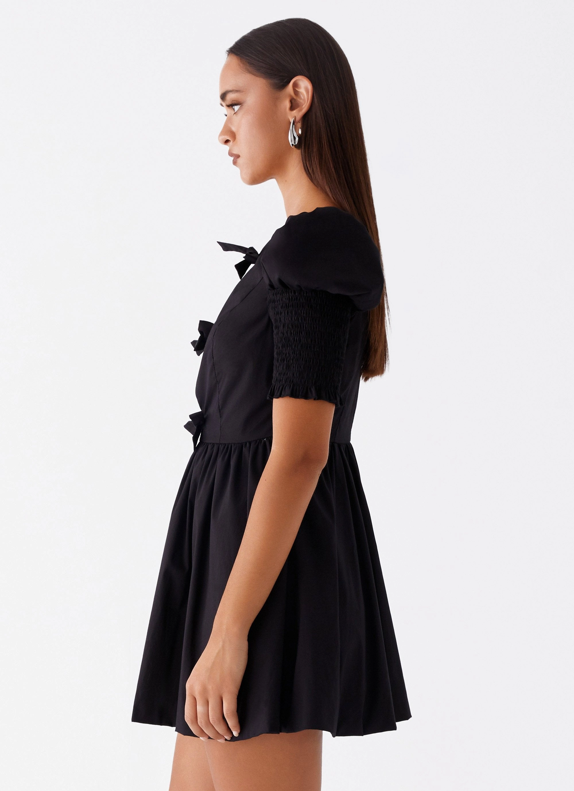 Leonie Tie Front Mini Dress - Black Sporty-Look Perfect Mood