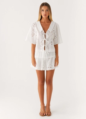 DurableReinforcedMaterial Summer Escape Embroidered Mini Skirt - White