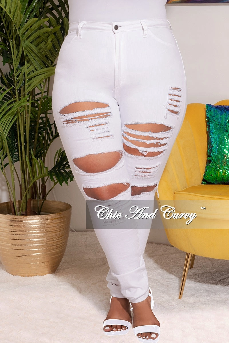 Practical Wear Lightweight Final Sale Plus Size Distressed Jeans in White