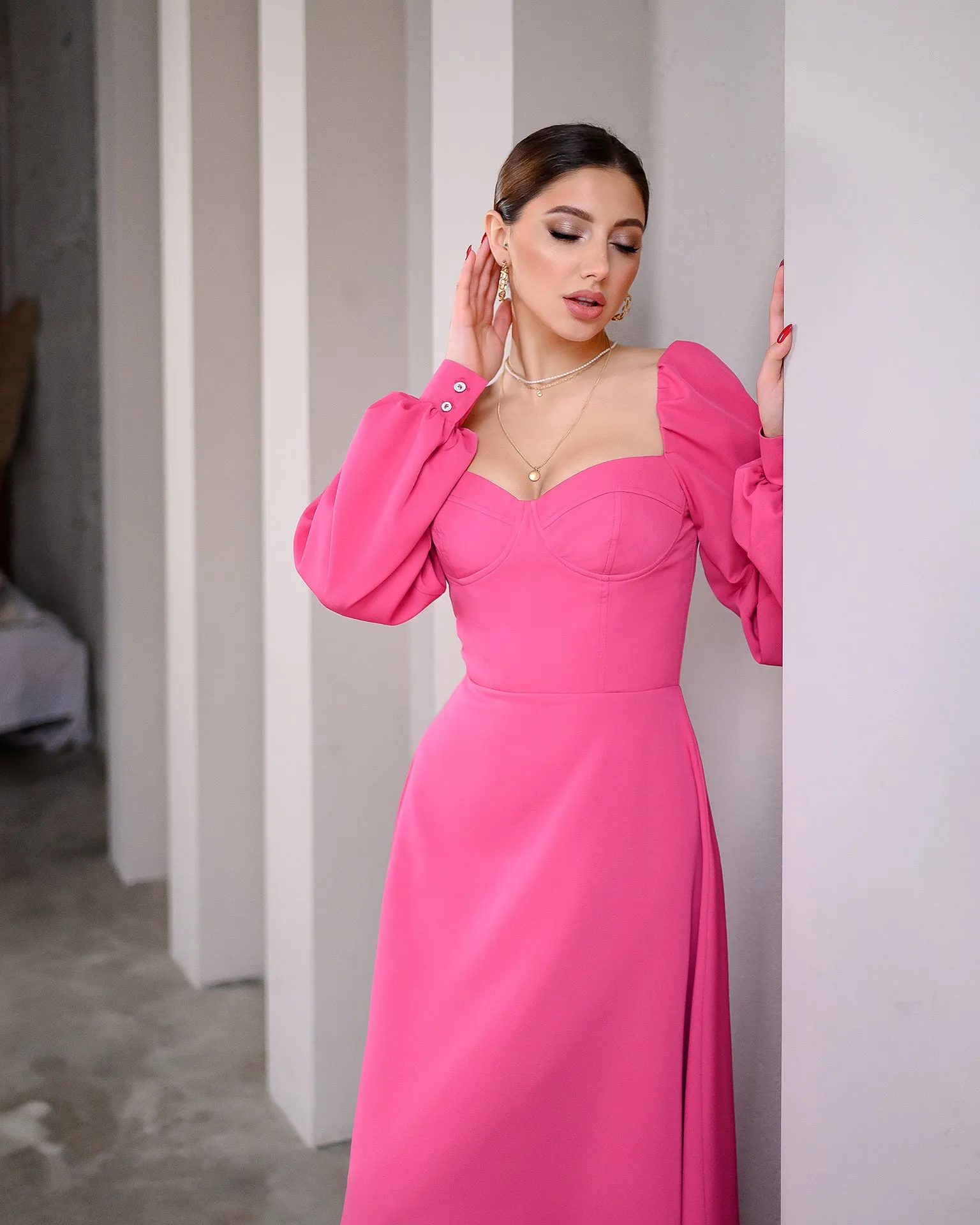 Crimson Puff-Sleeve Midi Dress