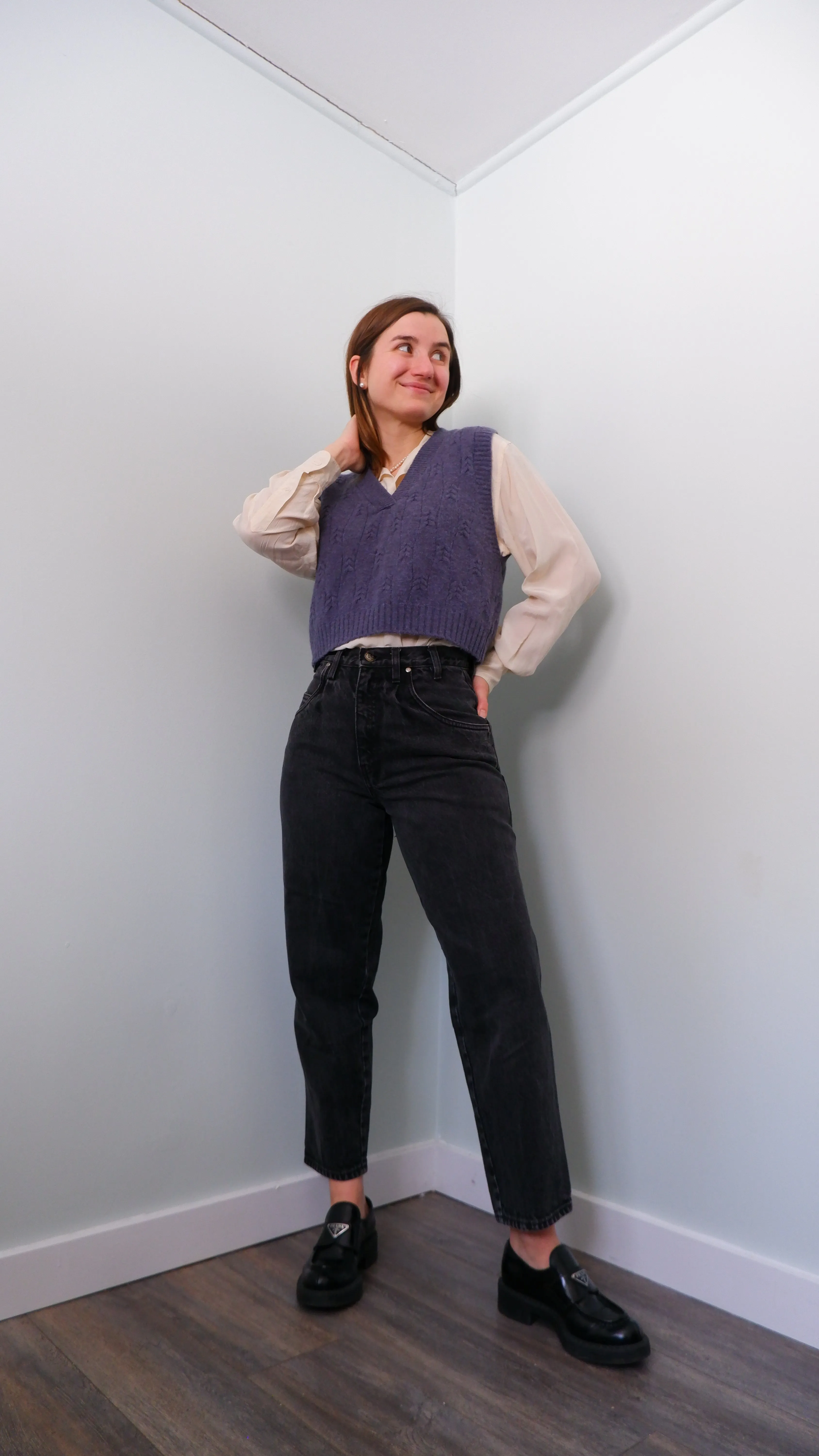 Cropped Cozy Knit Vest - M