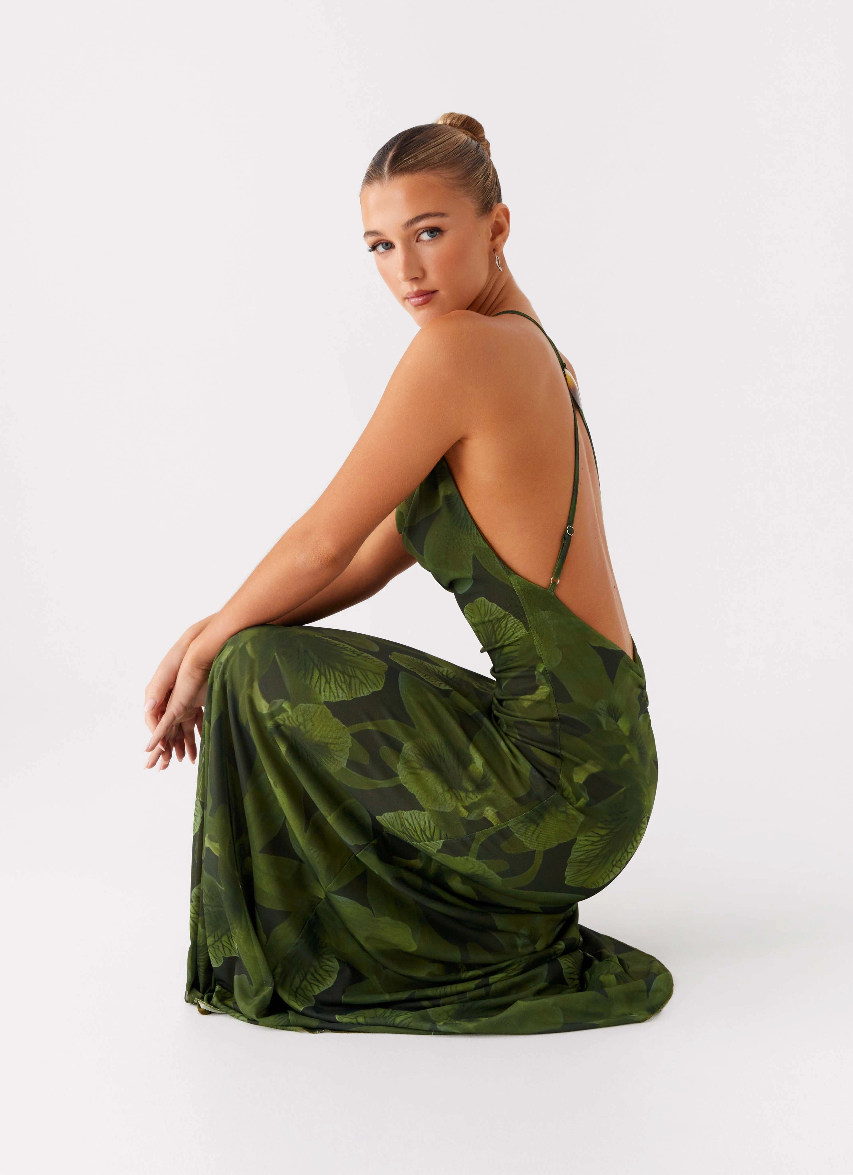 Work-Ready Look Dahliana Maxi Dress - Tropic Floral