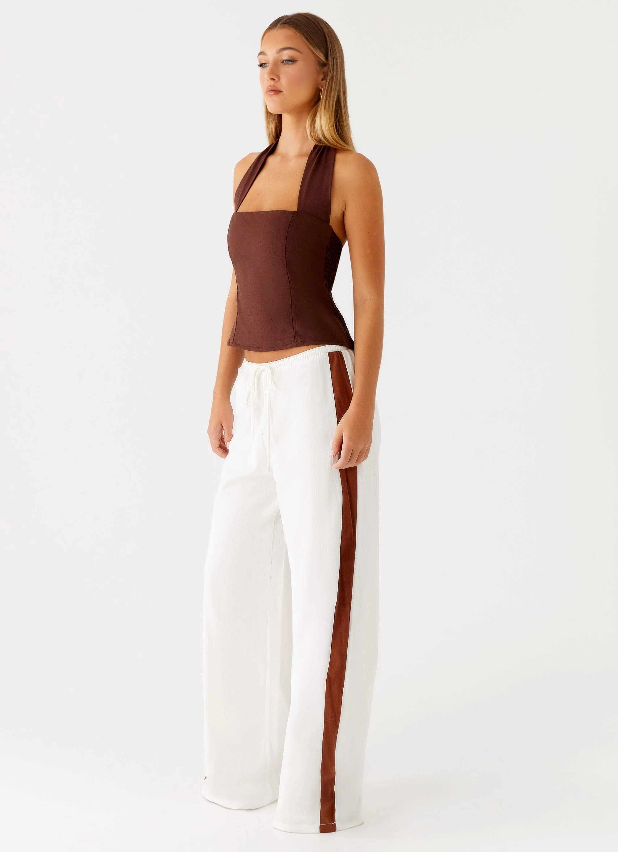 Dalida Linen Pants - Ivory Sleek and Soft Sporty Touch