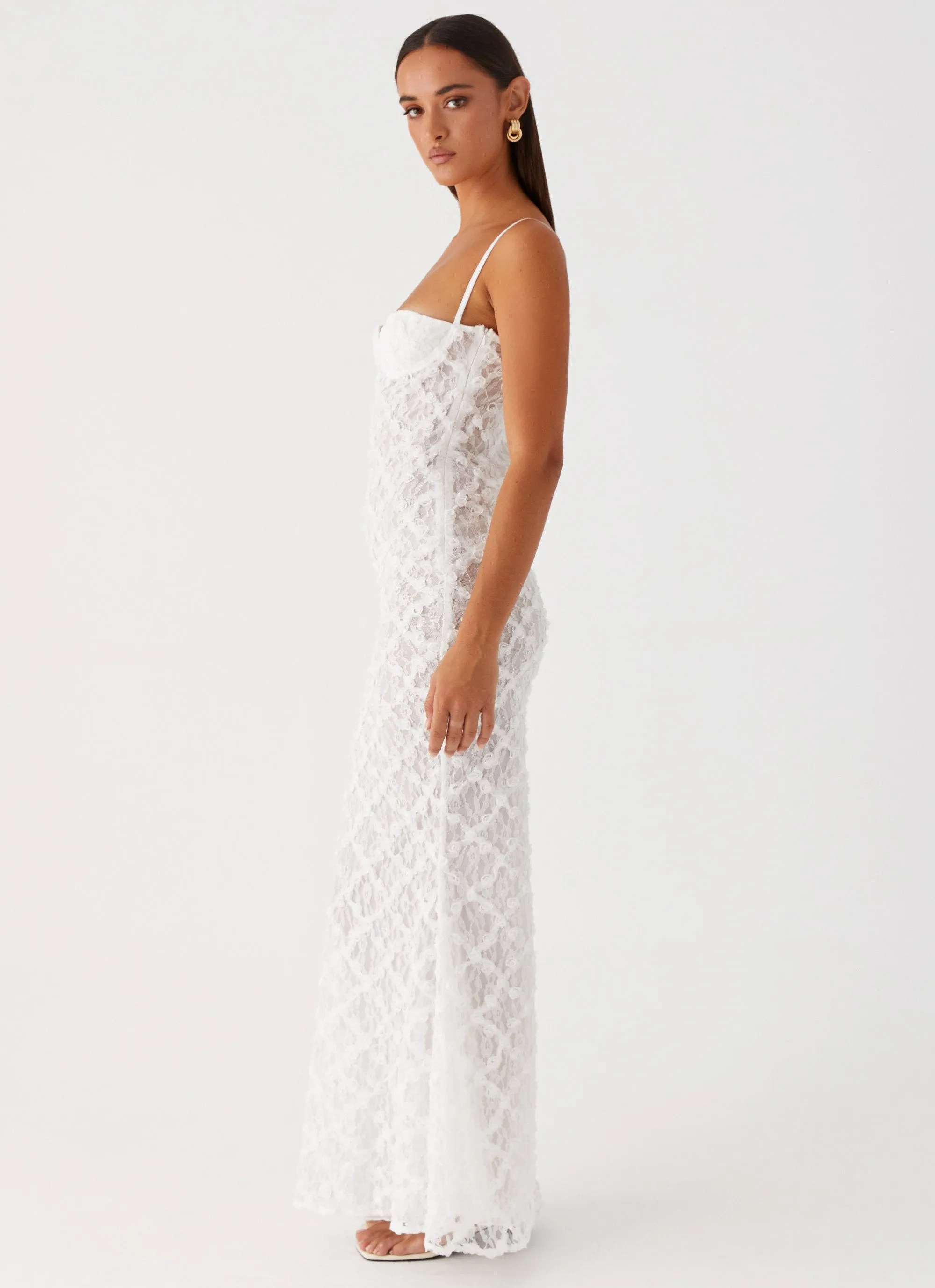 That Girl Maxi Dress - White skin friendly Lace-Sleeve