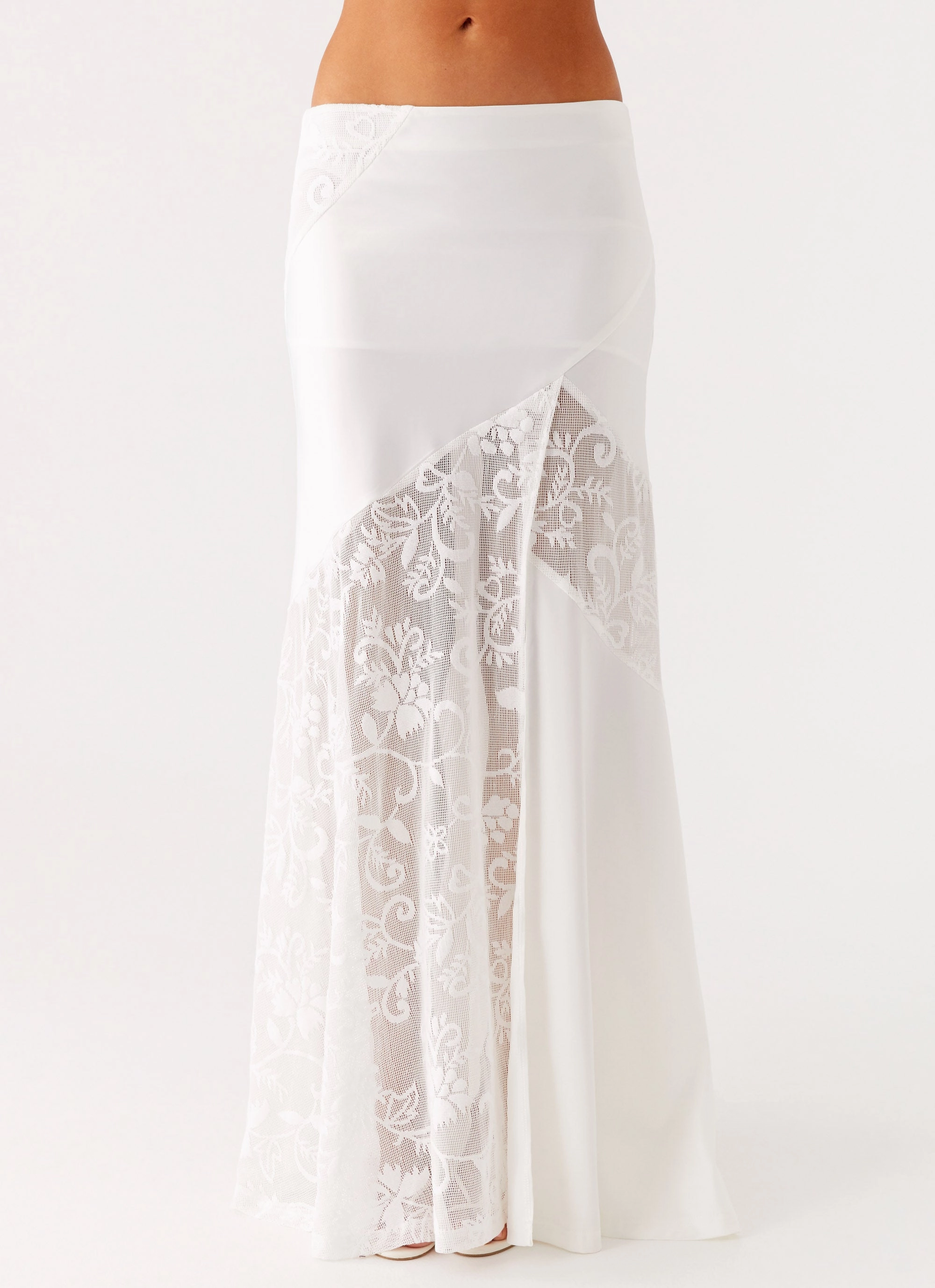 Form Fitting Dasie Lace Maxi Skirt - White