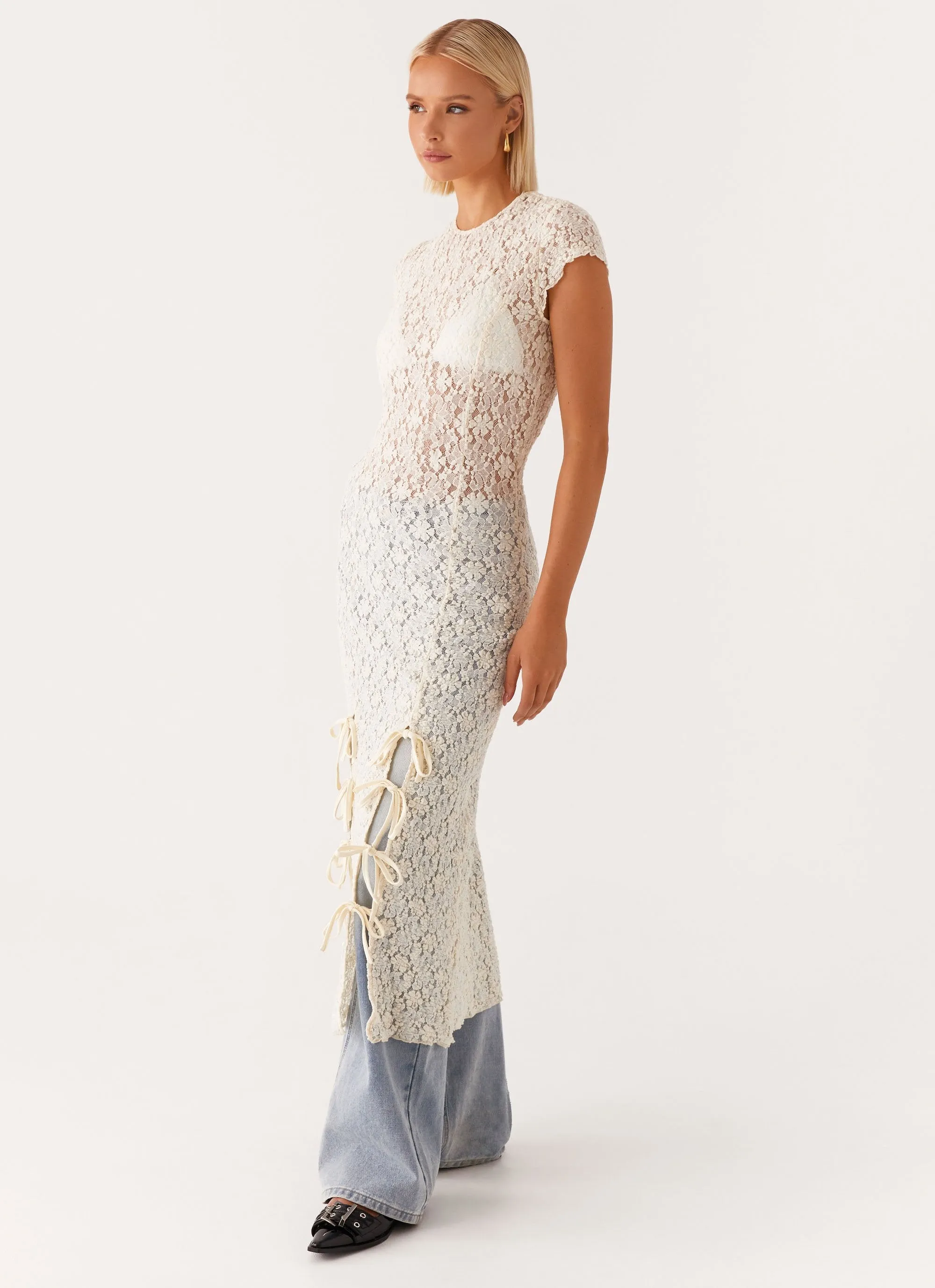 Balanced Fit Trendy Wearable Gisele Lace Midi Dress - Ivory