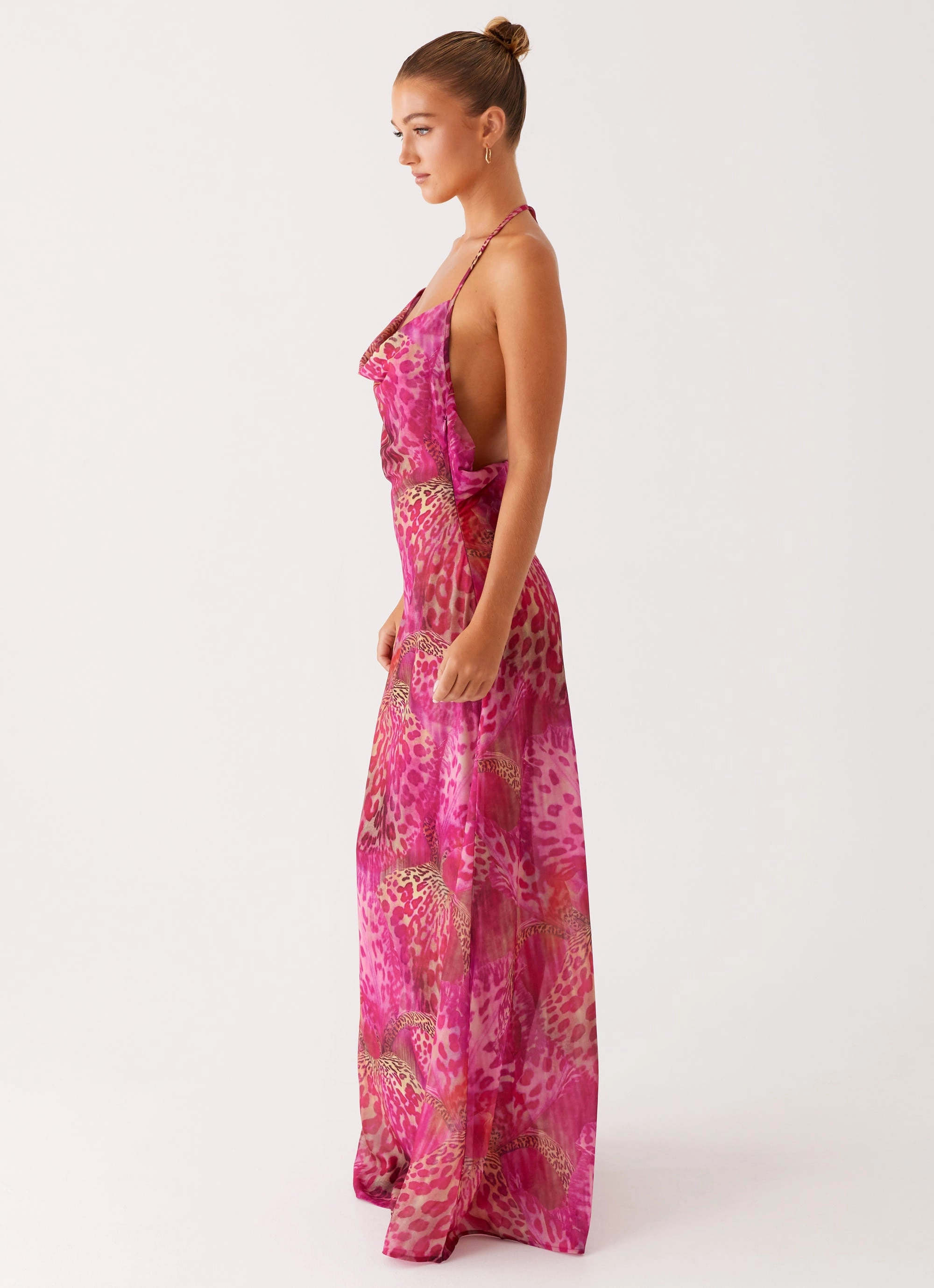 Tailored Wear Chic And Comfortable Fantasy Maxi Dress - Lavender Lagoon