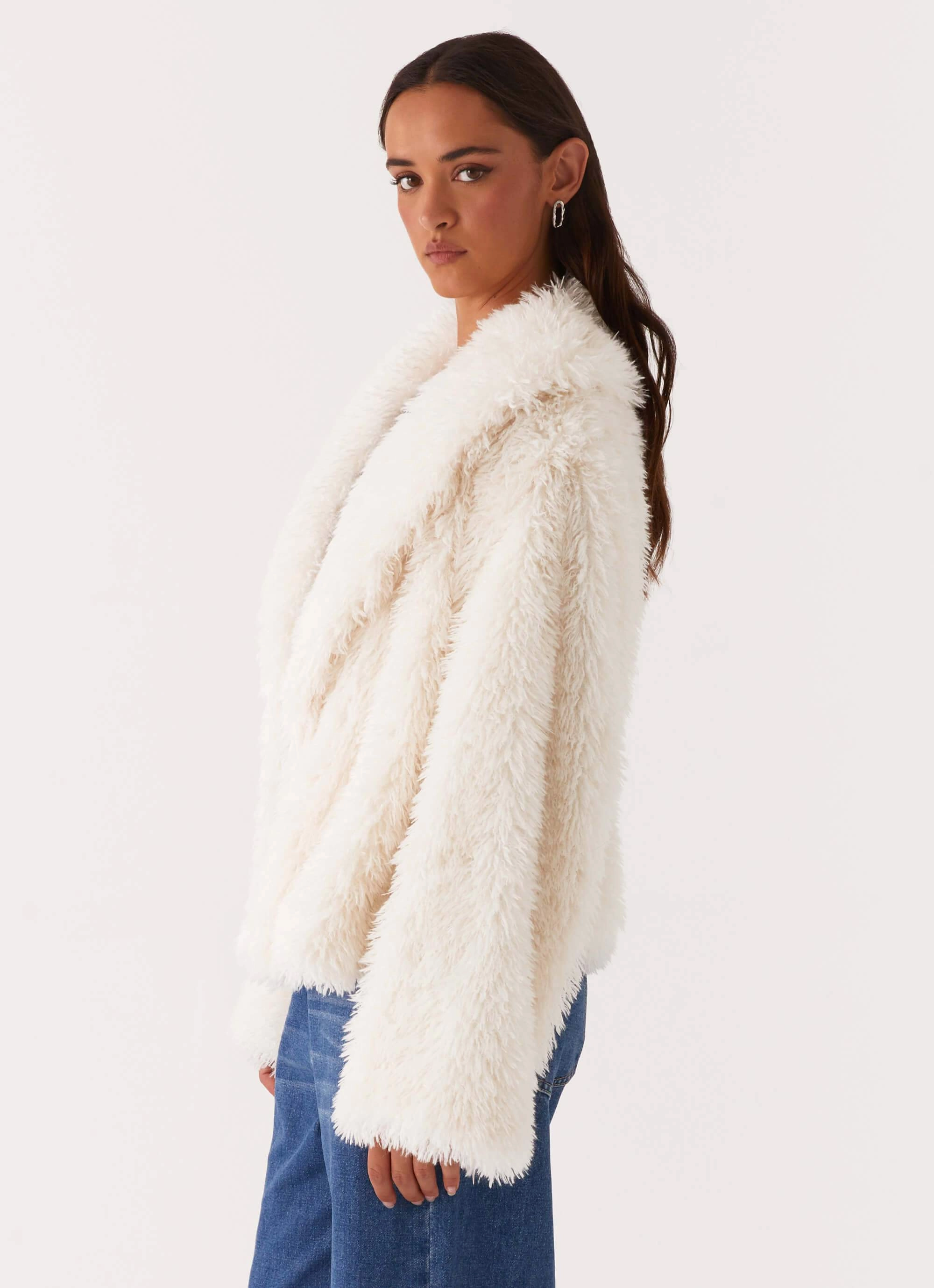 Heat Tech Fabric Denver Oversized Fur Jacket - Ivory