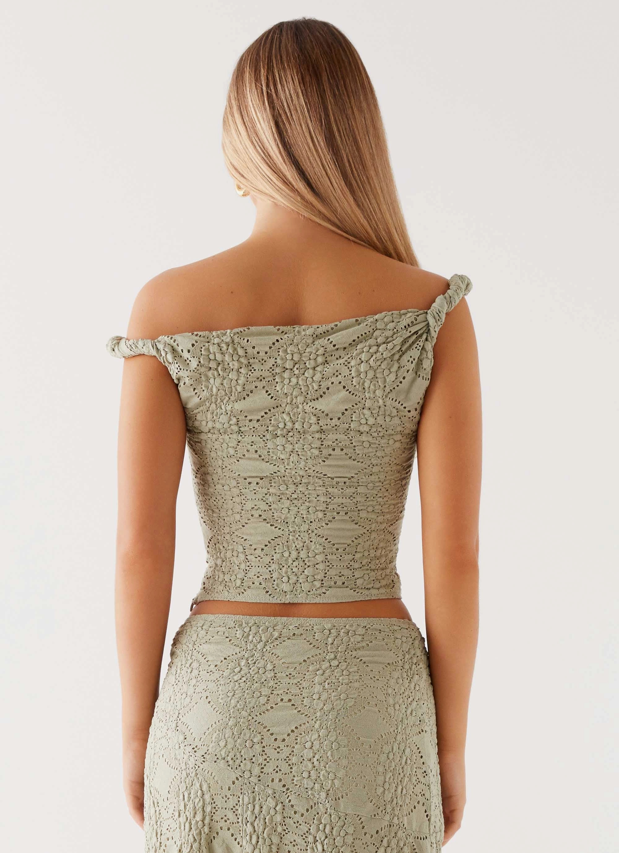 Breathable Construction Relaxed Top Diamond Sky Top - Sage