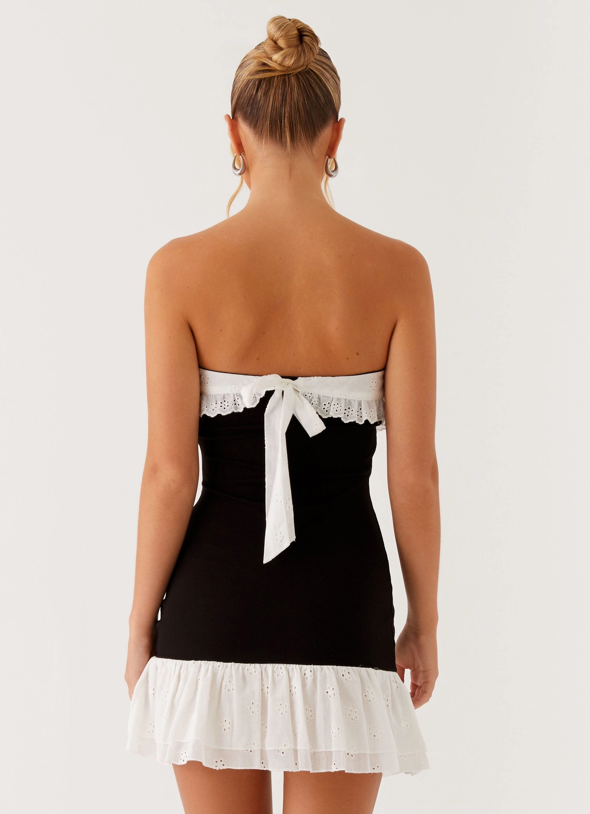 ReinforcedHem Comfortable Silhouette Fran Broderie Mini Dress - Black