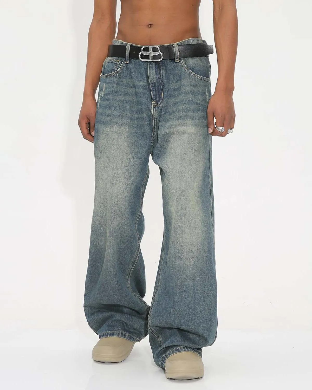 Distressed Loose-Fit Jeans