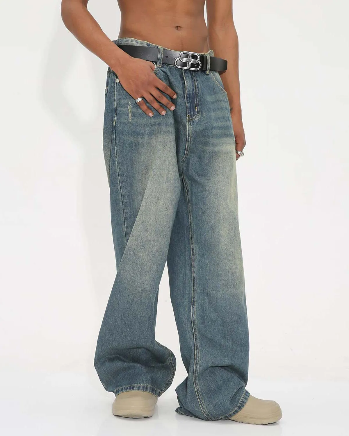 Distressed Loose-Fit Jeans