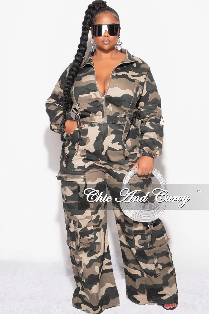 Final Sale Plus Size Zip Up Crop Cargo Jacket & Pants Set in Camouflage Print TouchscreenCompatiblePockets