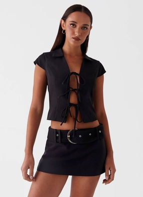 Comfortable Layer Eadie Tie Front Top - Black