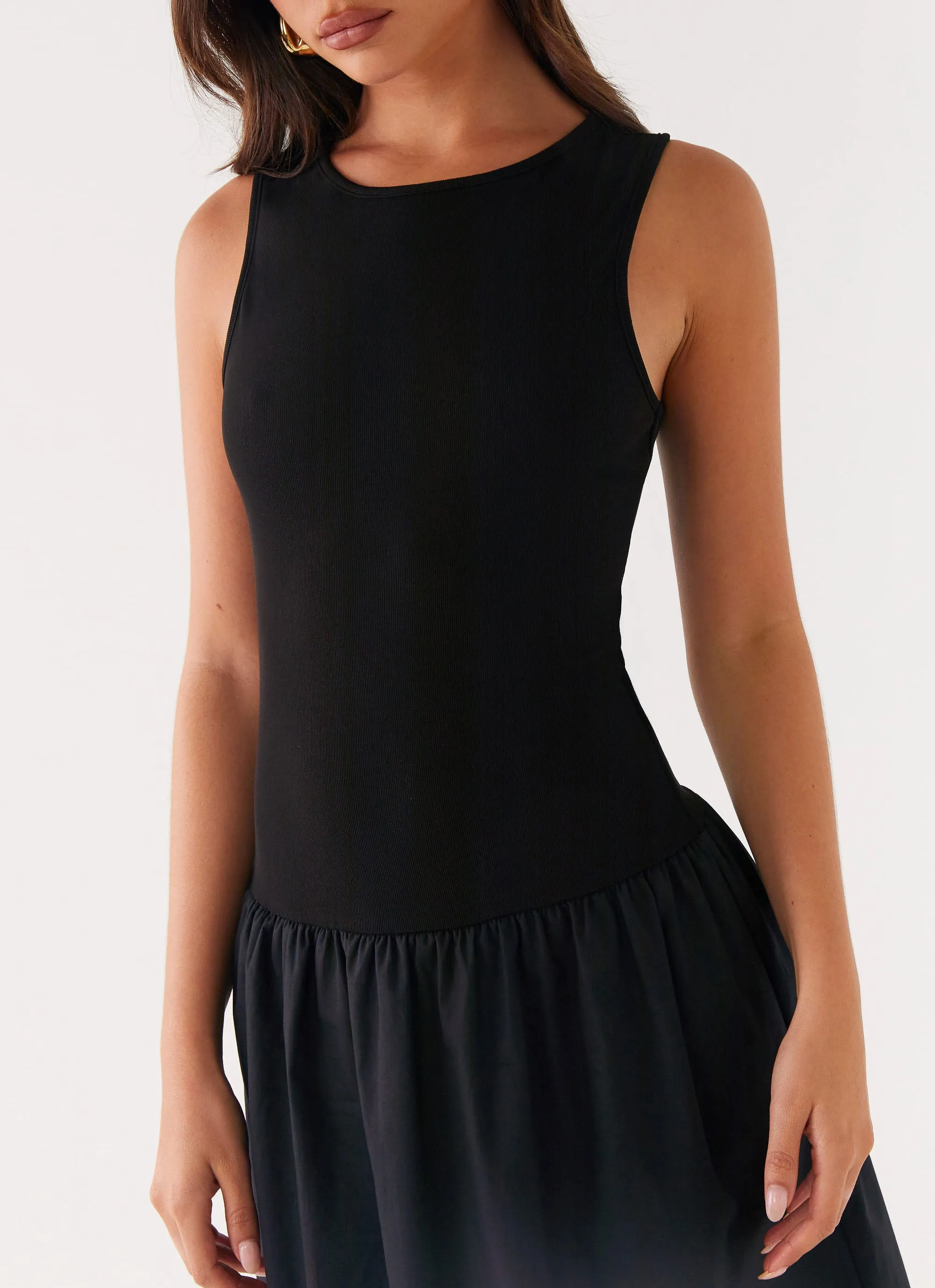 Duchess Midi Dress - Black Sleek Wear