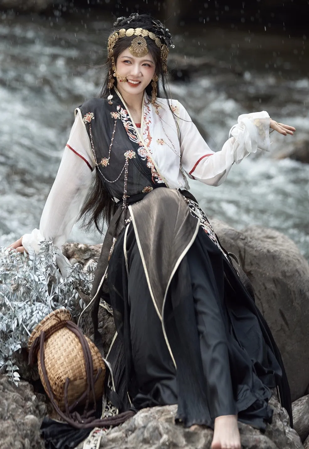 Dunhuang Fairies, Feitian Style Hanfu, Mars 慕星火 (Preorder)