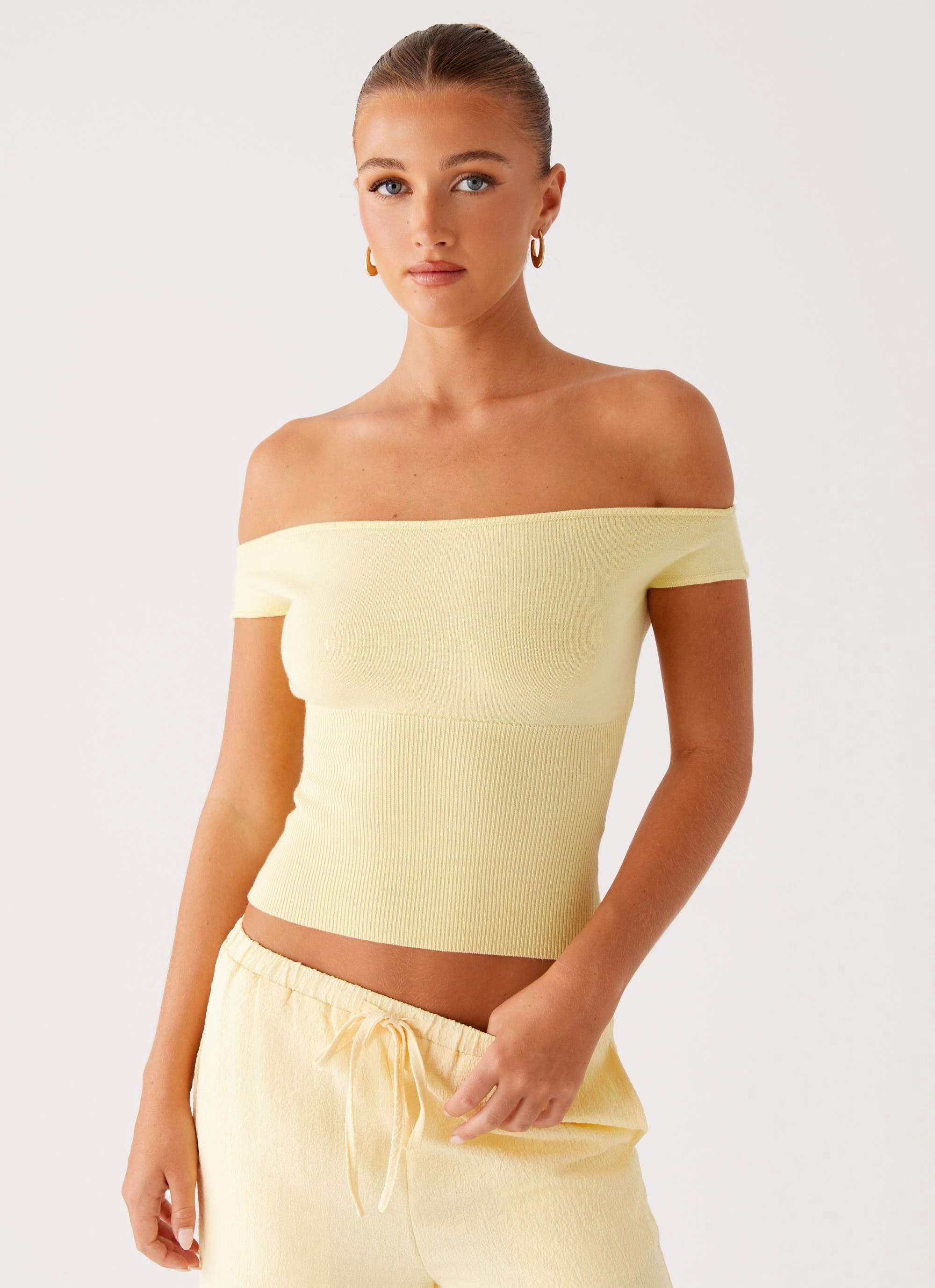 Durable Stitching Soft Hoodie Coleman Knit Top - Yellow