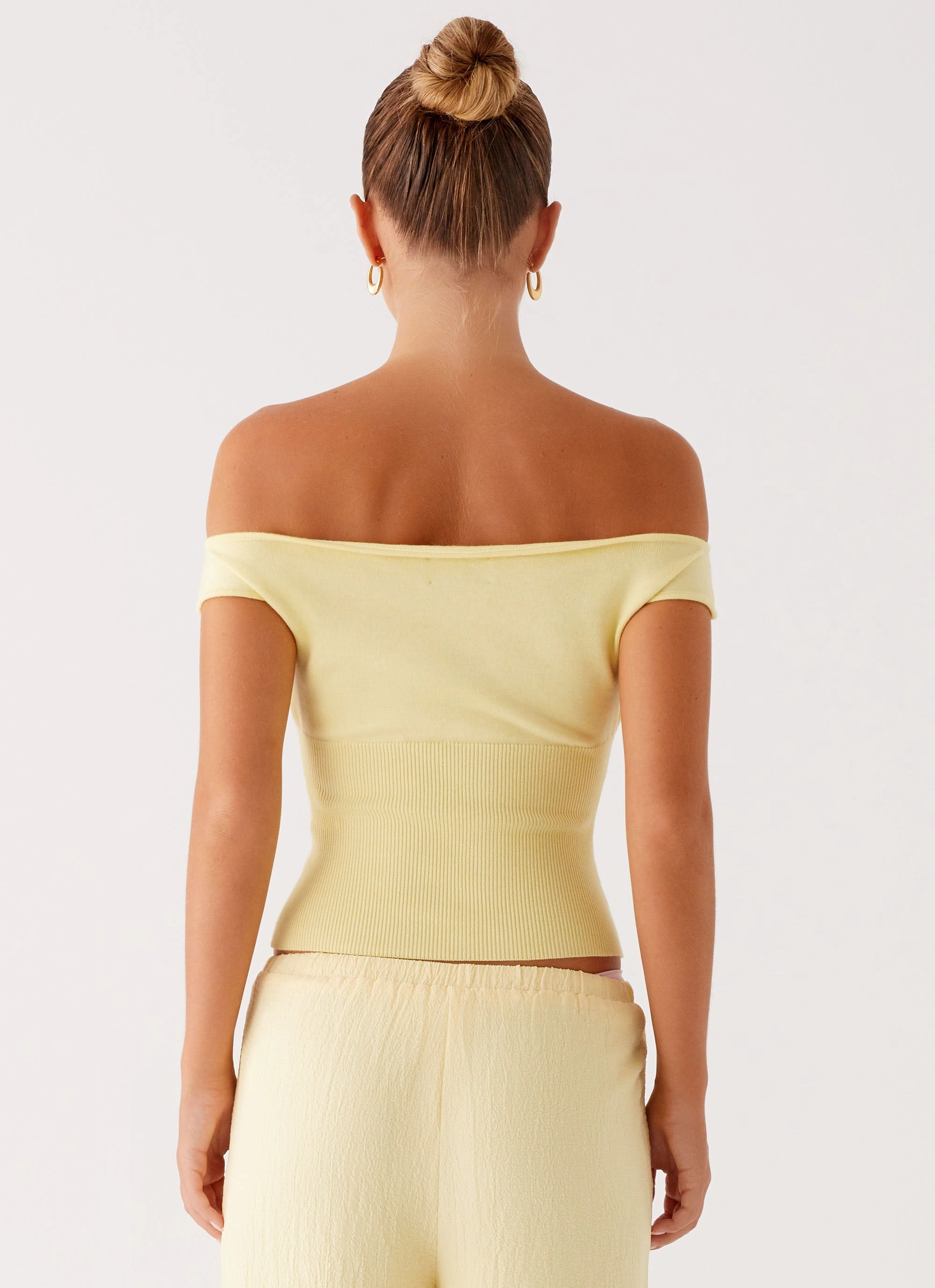 Coleman Knit Top - Yellow Comfort Cushion Neckline MinimalistAesthetic