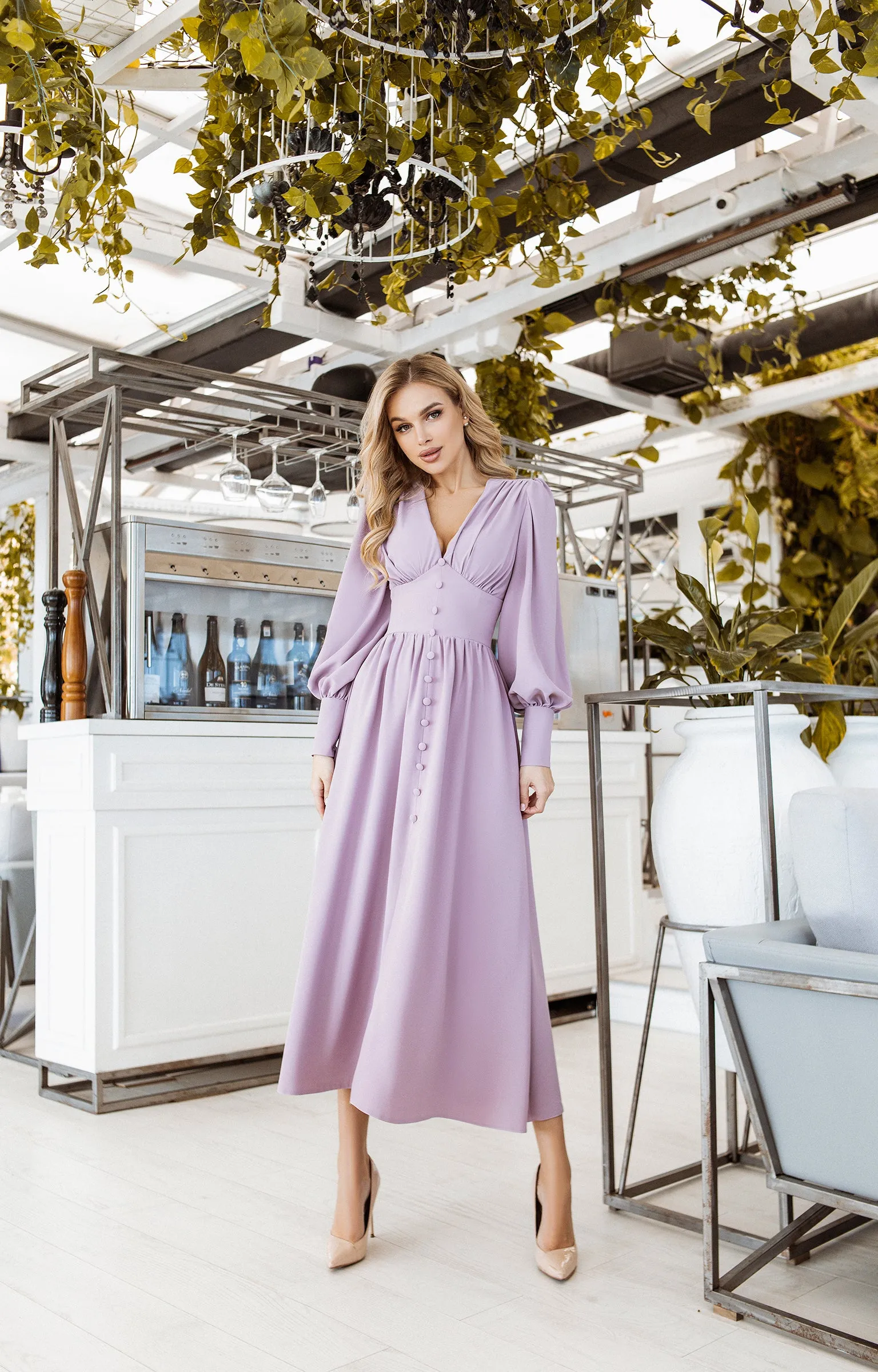 Dusty Pink V-neck Buttoned Puff-Sleeve Midi Dress