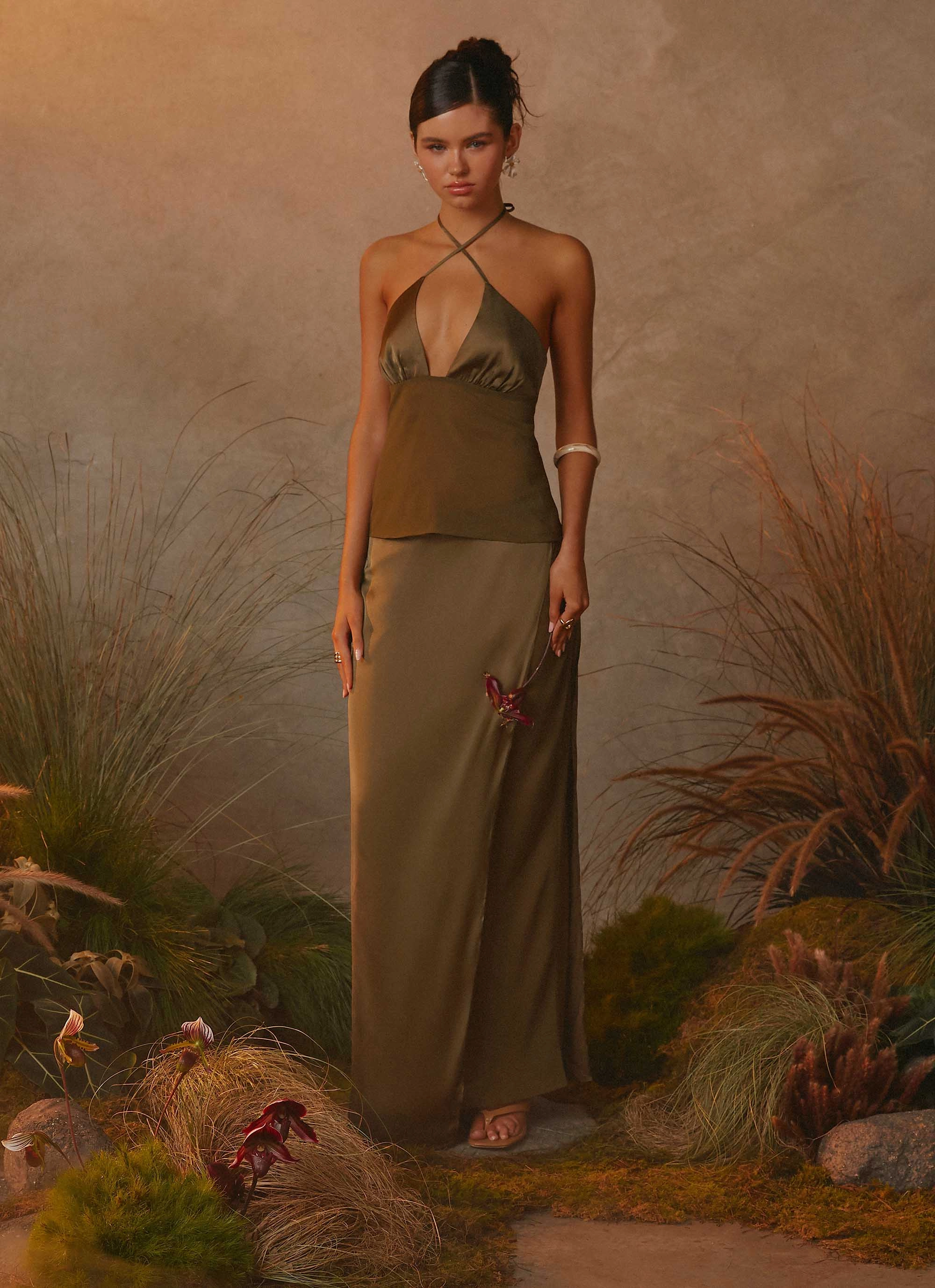 Mavie Maxi Skirt - Khaki Relax Mode Easy Pack