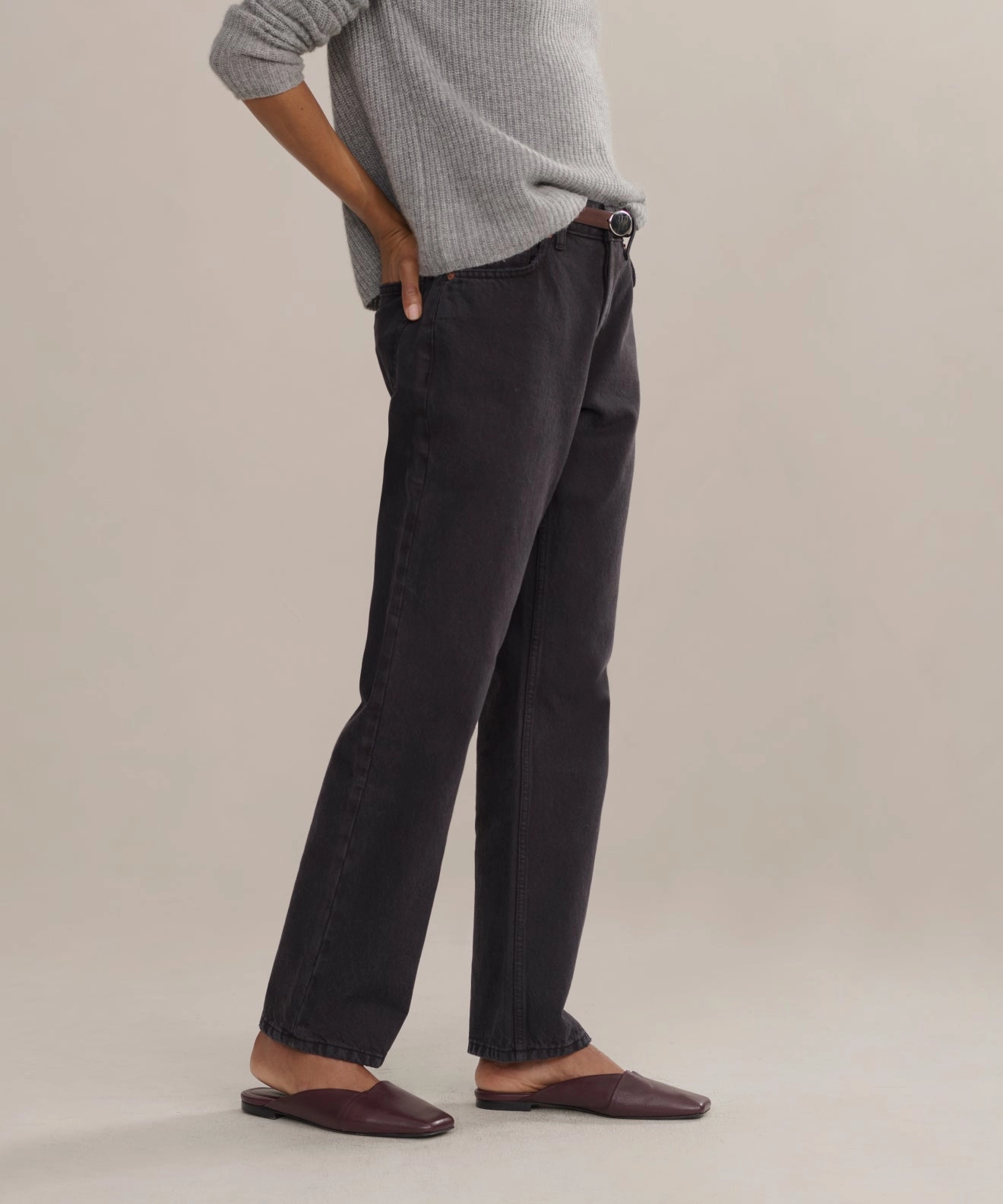 Layered Style Comfort Fit Wear Easy Straight Crop