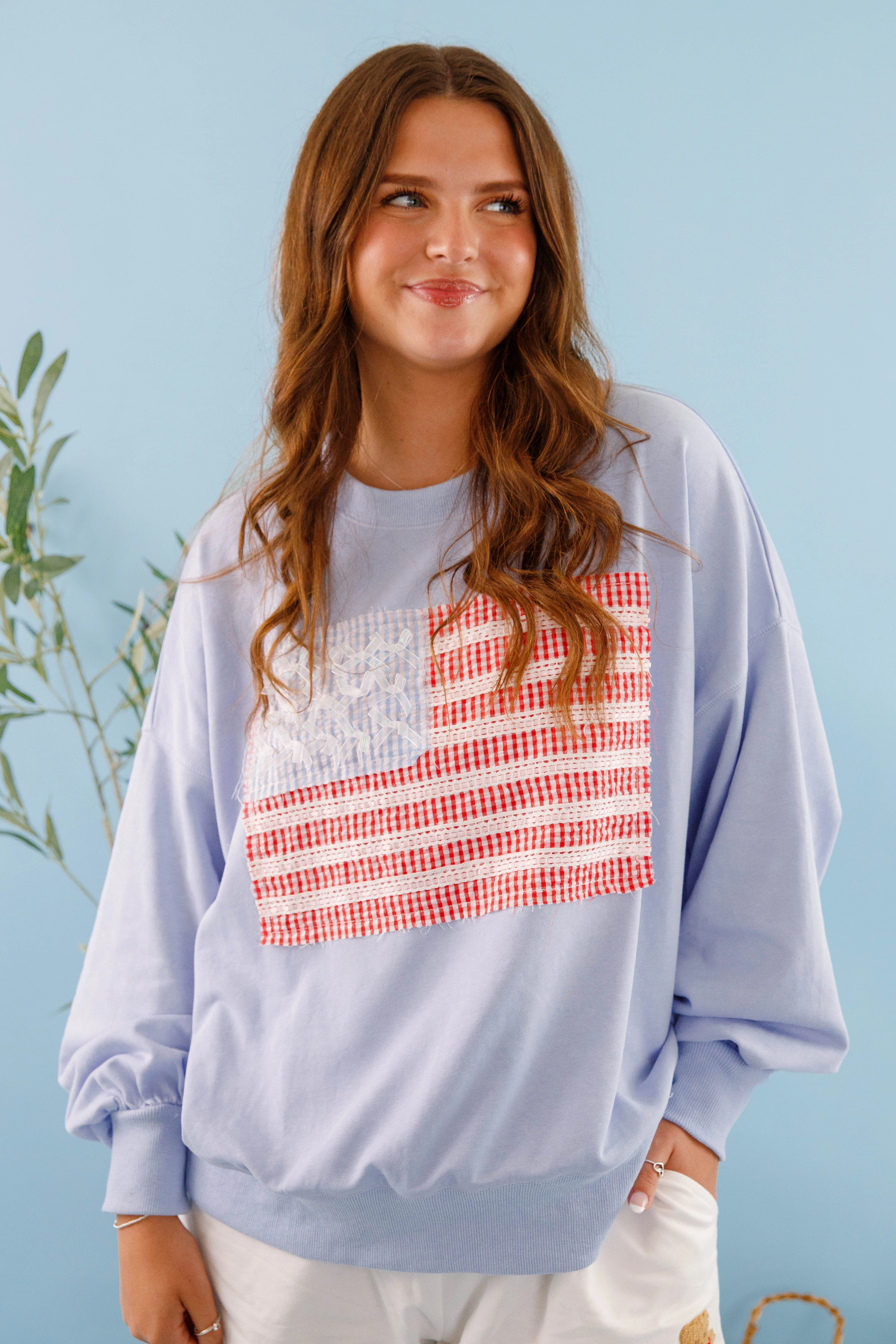 ContouredPanels MinimalistDesign America's Sweetheart Pullover-Blue
