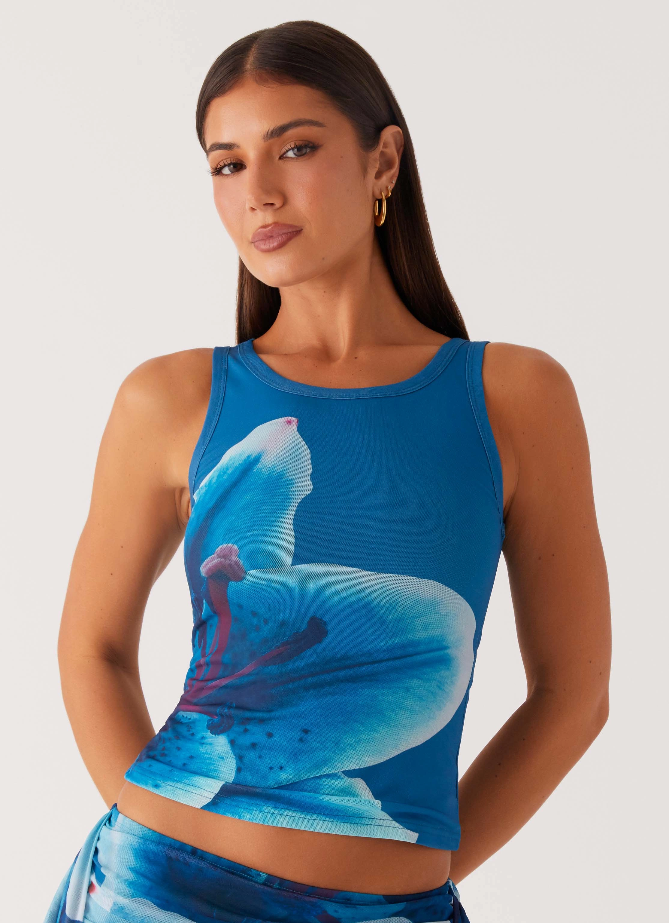 Edera Tank - Turquoise Floral VersatileNeckline