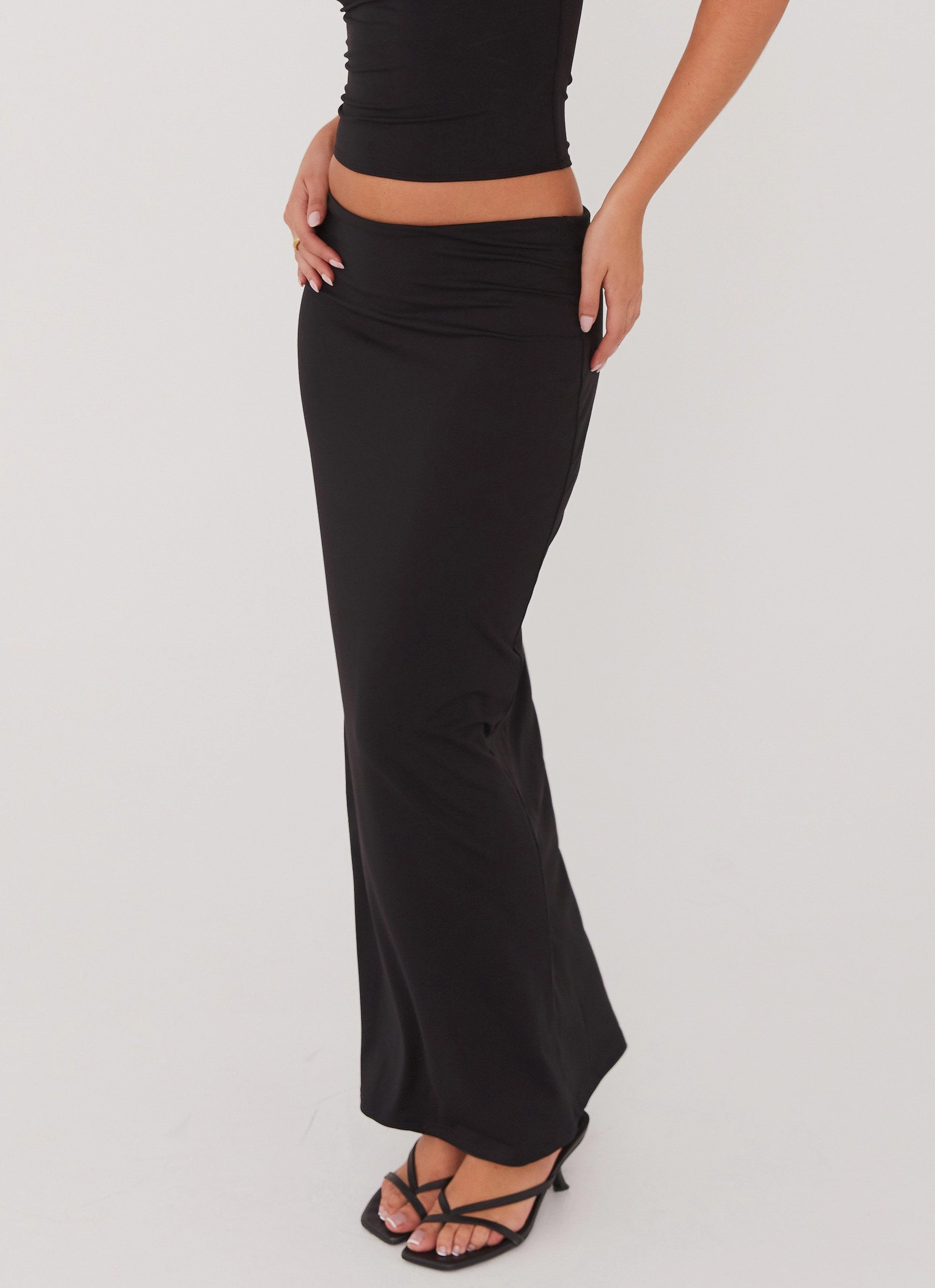 Chilly Weather Comfort Breathable Waistband Solace Soul Maxi Skirt - Black