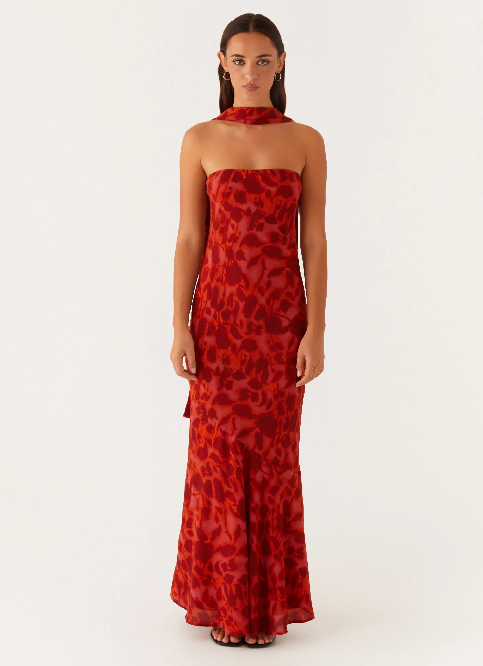 Under The Pagoda Maxi Dress - Deep Red Floral Red-Carpet Vibrant Light