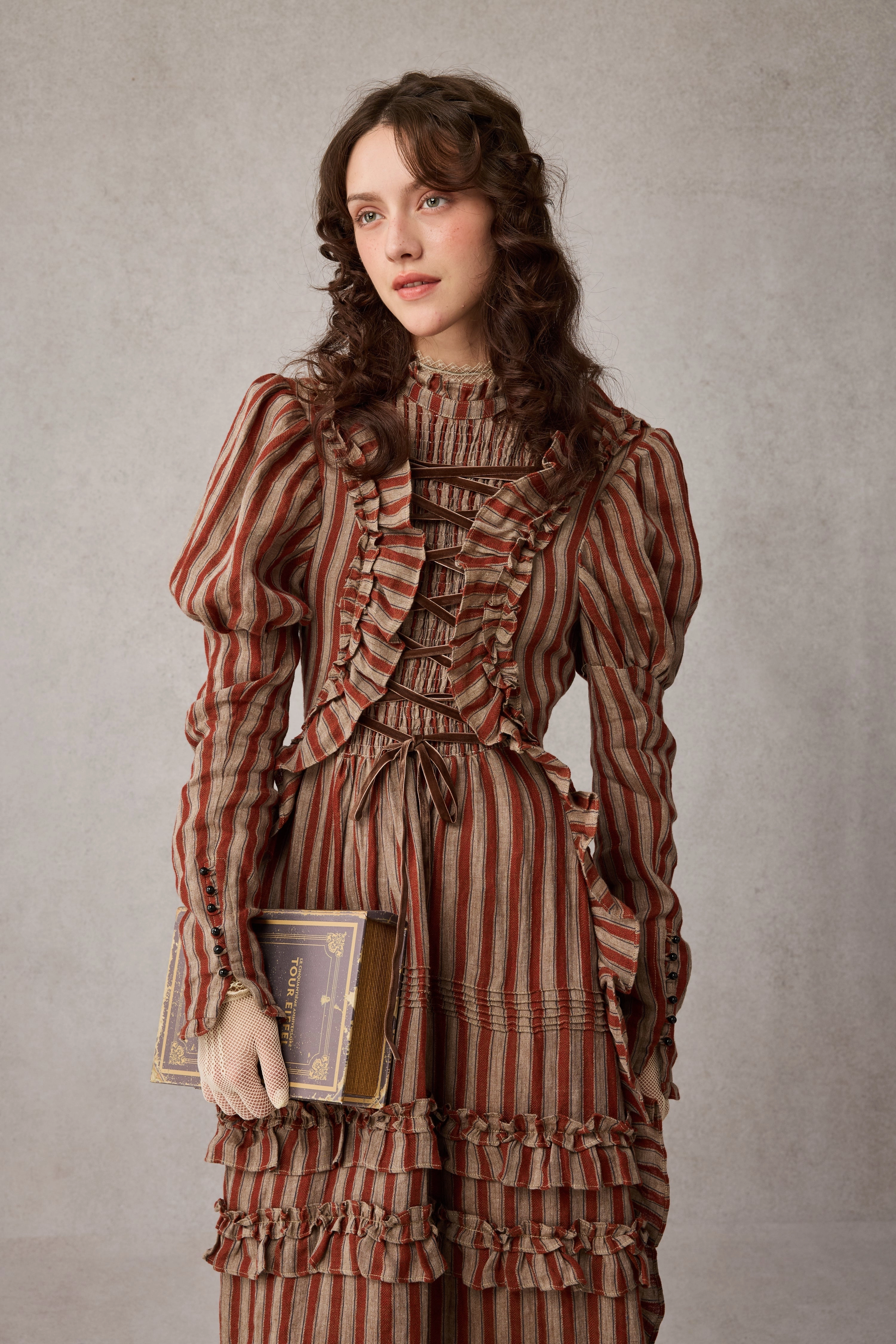 AllClimateAdaptive Elizabeth 15 | Victorian Linen Dress