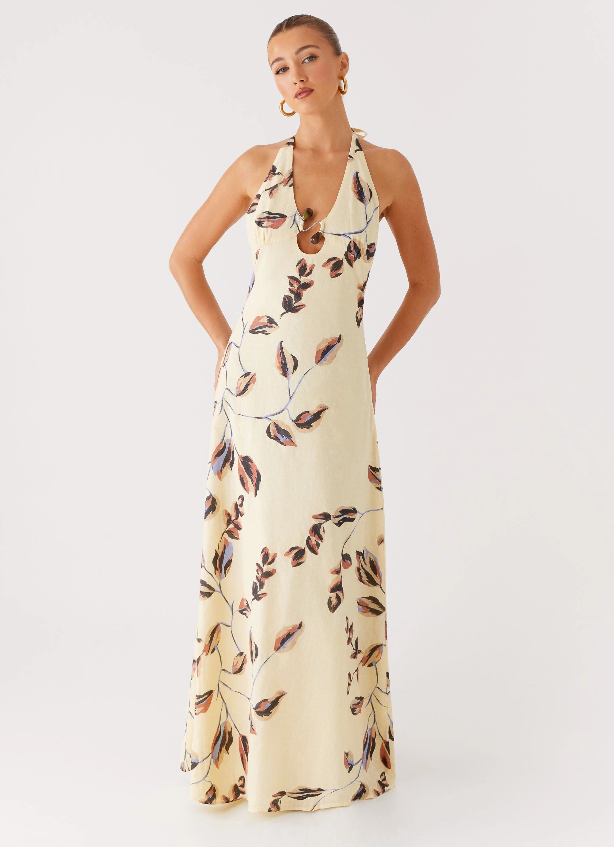 Street Elegance Elastic-Waist Elvina Halter Neck Maxi Dress - Buttercream Bliss