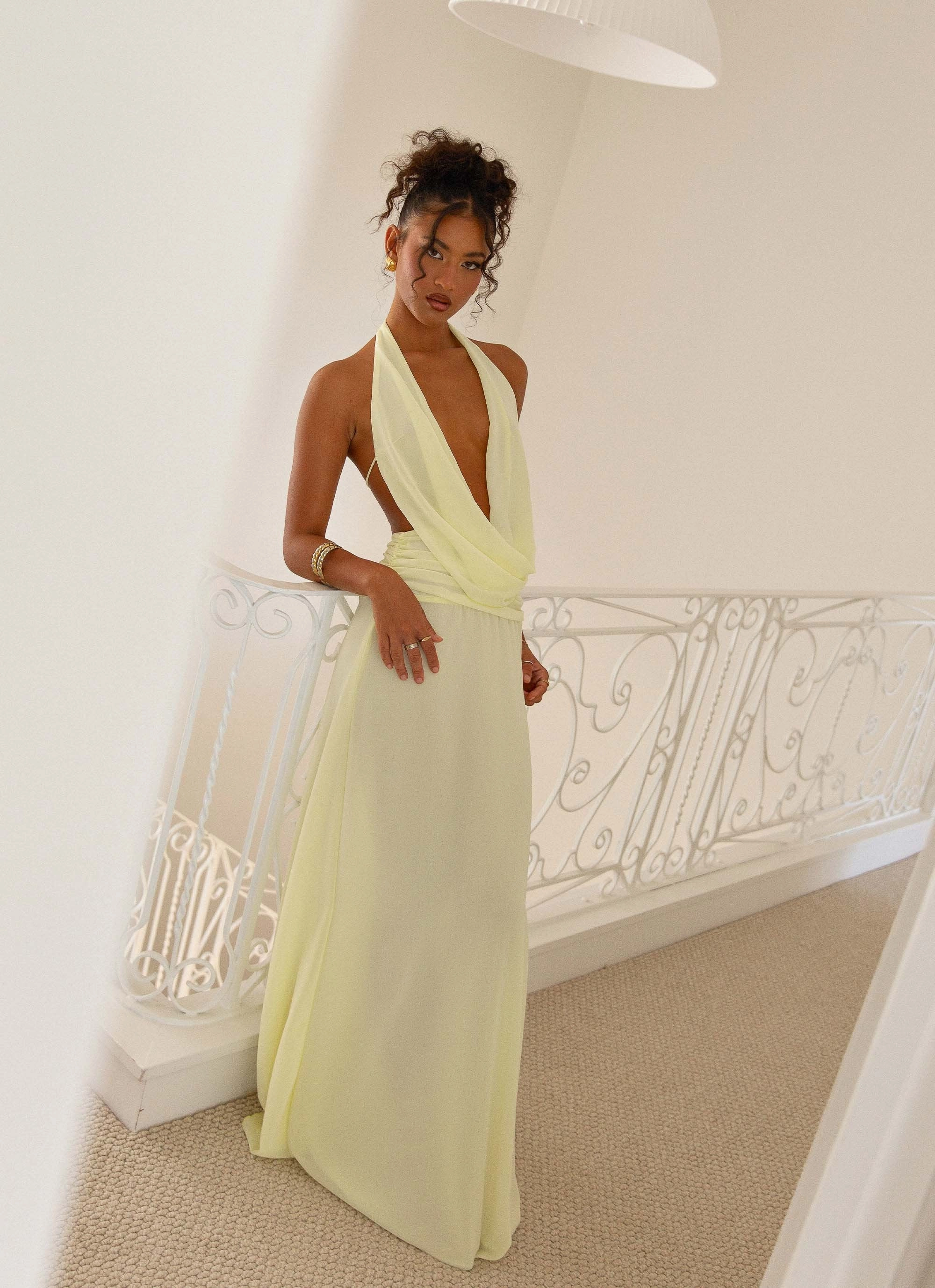 Elysia Chiffon Maxi Dress - Lemon Cool Look