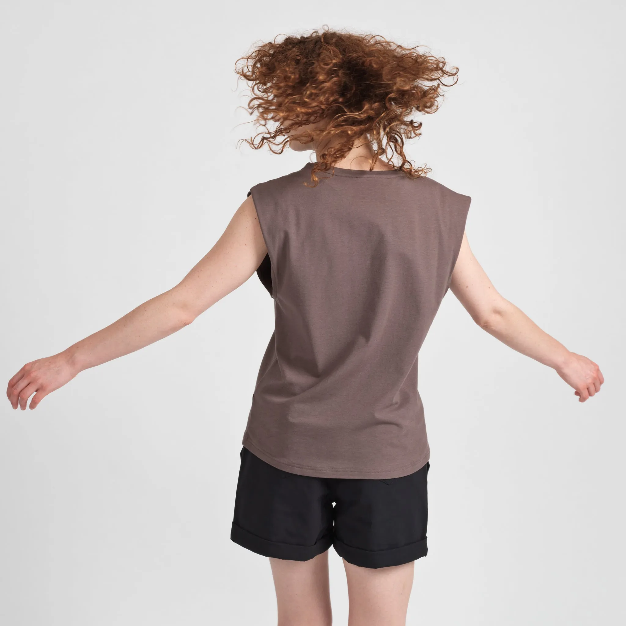 Elyzion "Orient" Sleeveless T-shirt - Coffee Quartz