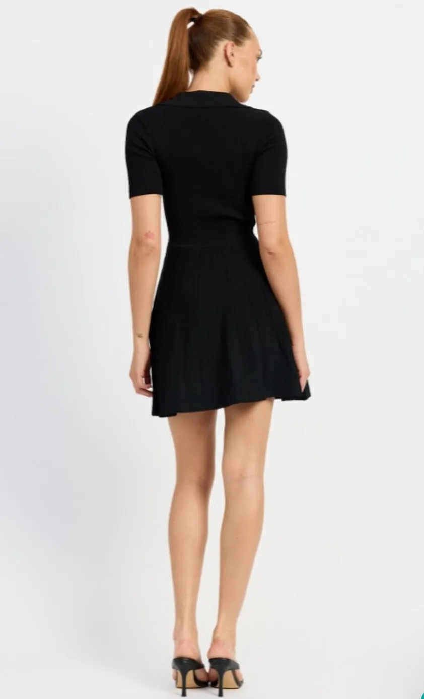 Flattering Lines Elegant Silhouette En Saison Parker Mini Tennis Dress