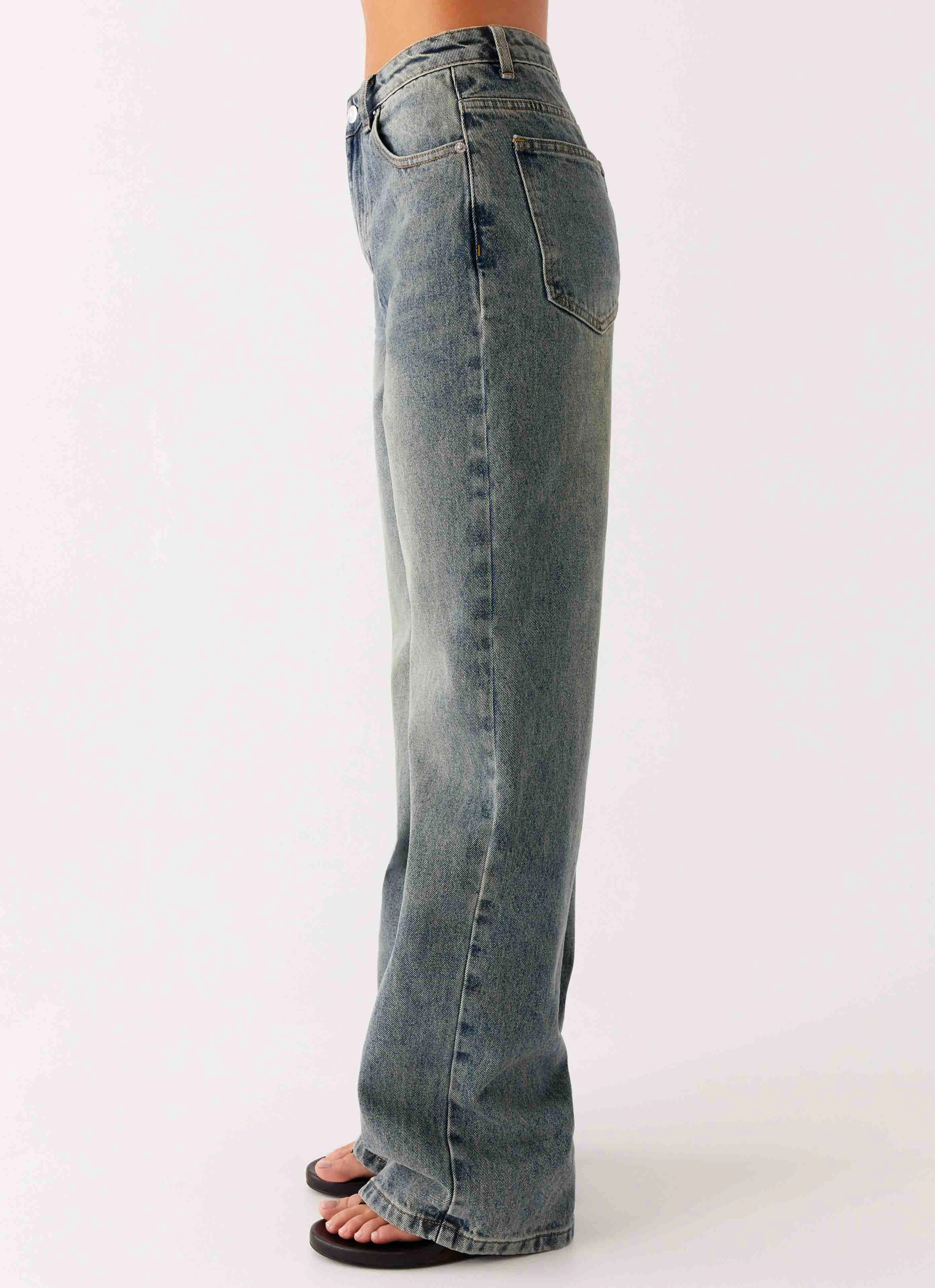 Snug Waist Stylish Fit Back Again Straight Leg Denim Jeans - Dirty Wash