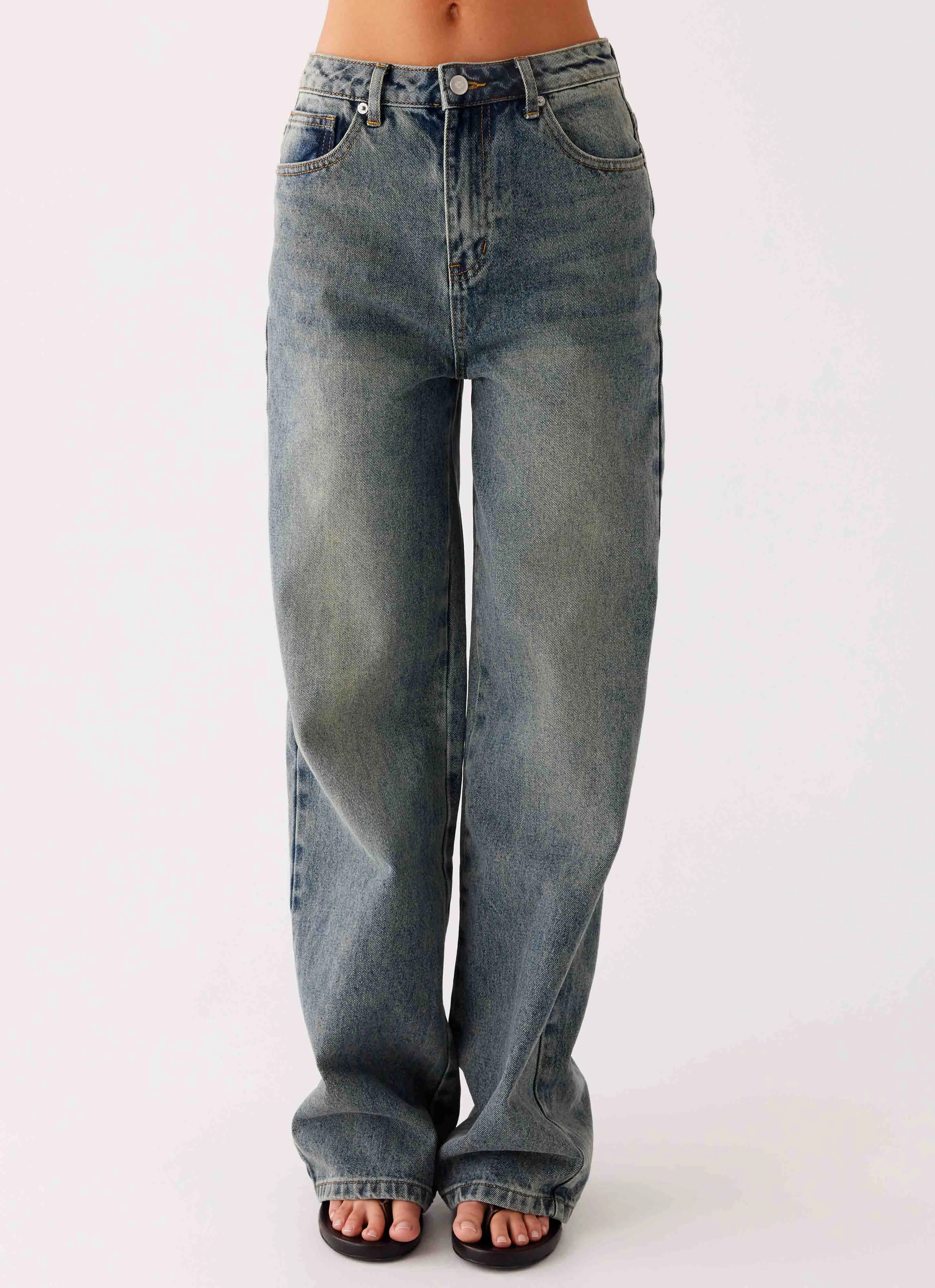 Quick Move Core Ease Back Again Straight Leg Denim Jeans - Dirty Wash
