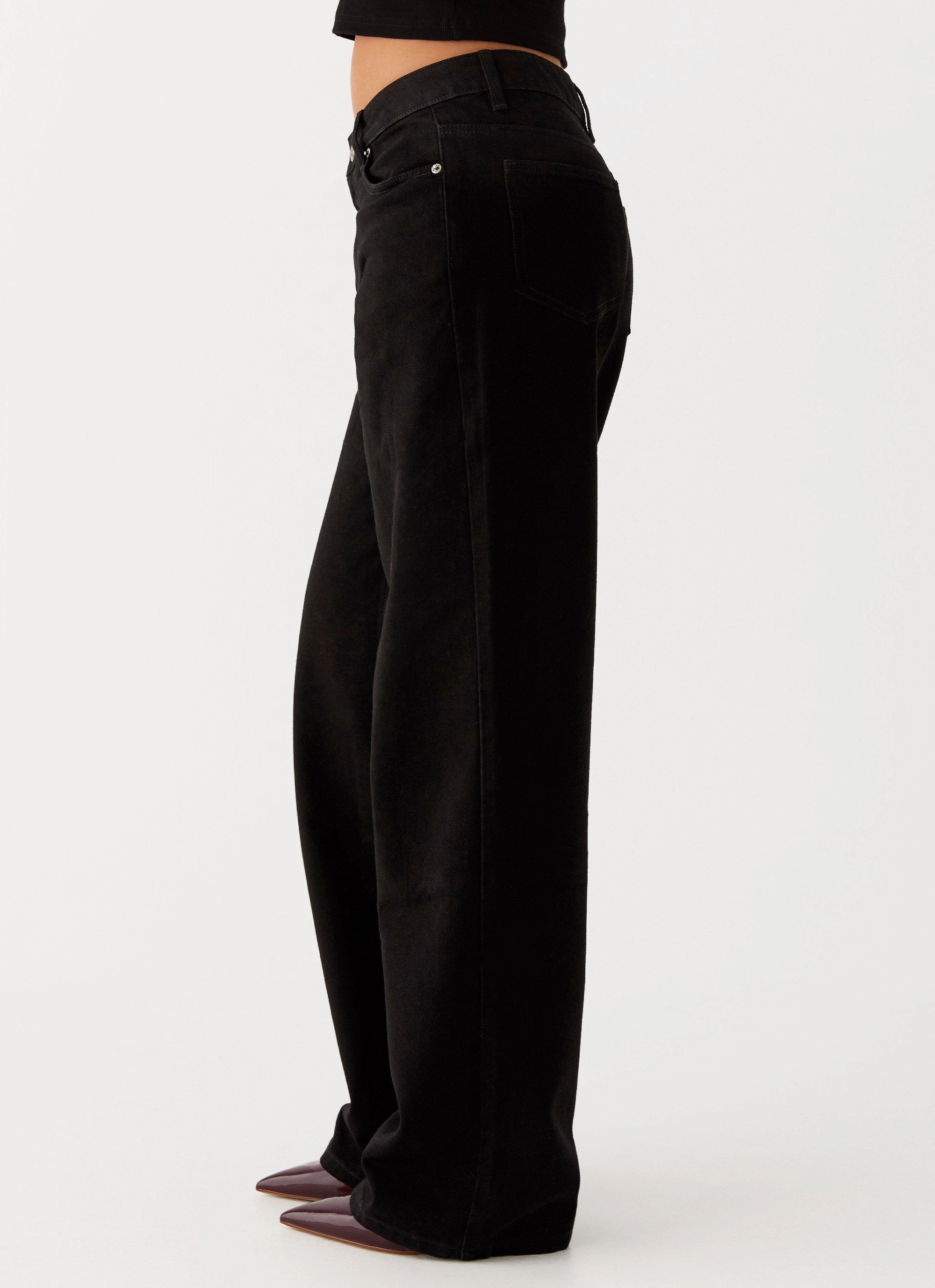 ReflectiveAccentDetails Feminine Cut Keanna Low Rise Denim Jeans - Black