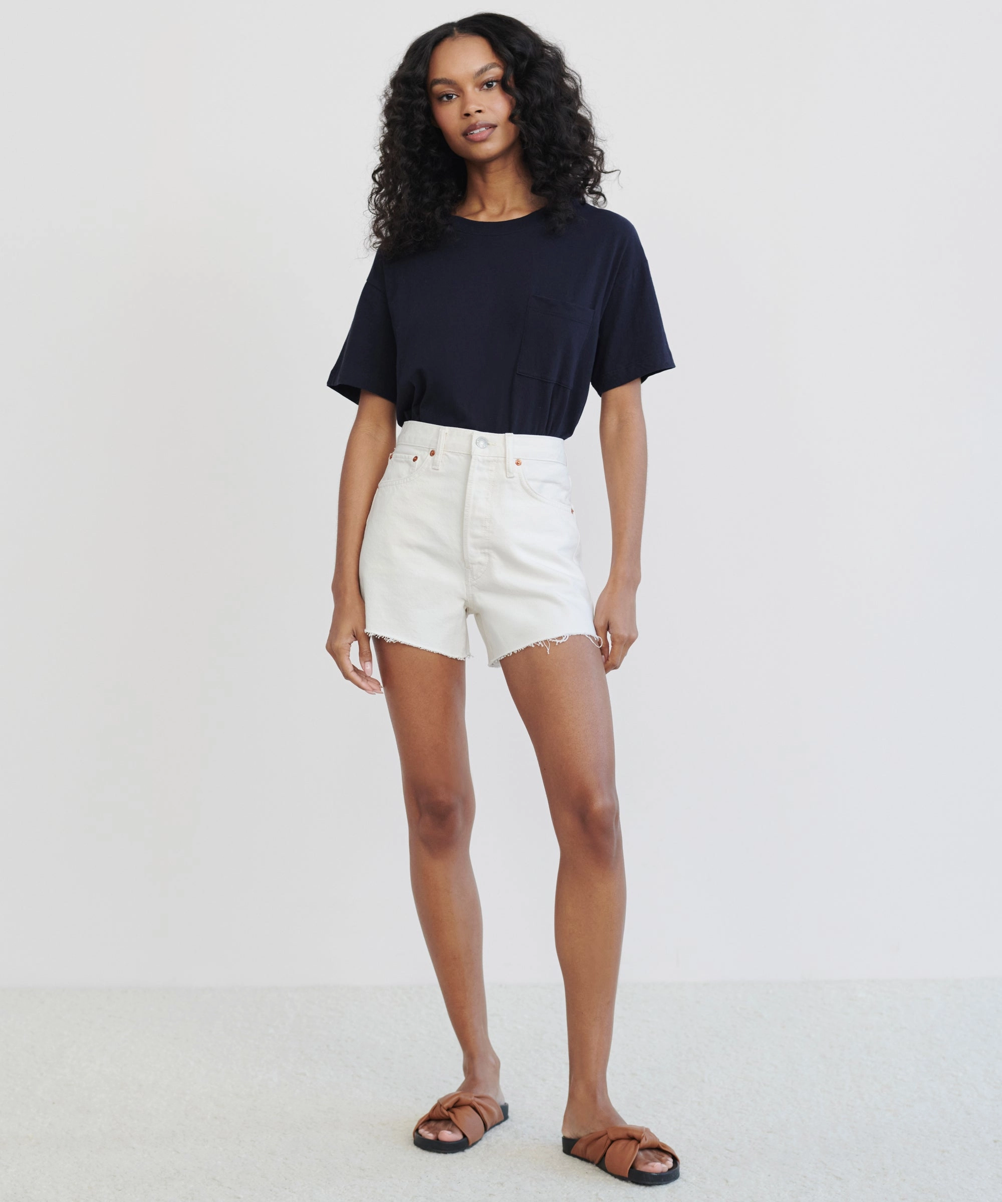 Low Slung Short Layer-Friendly Detachable belt