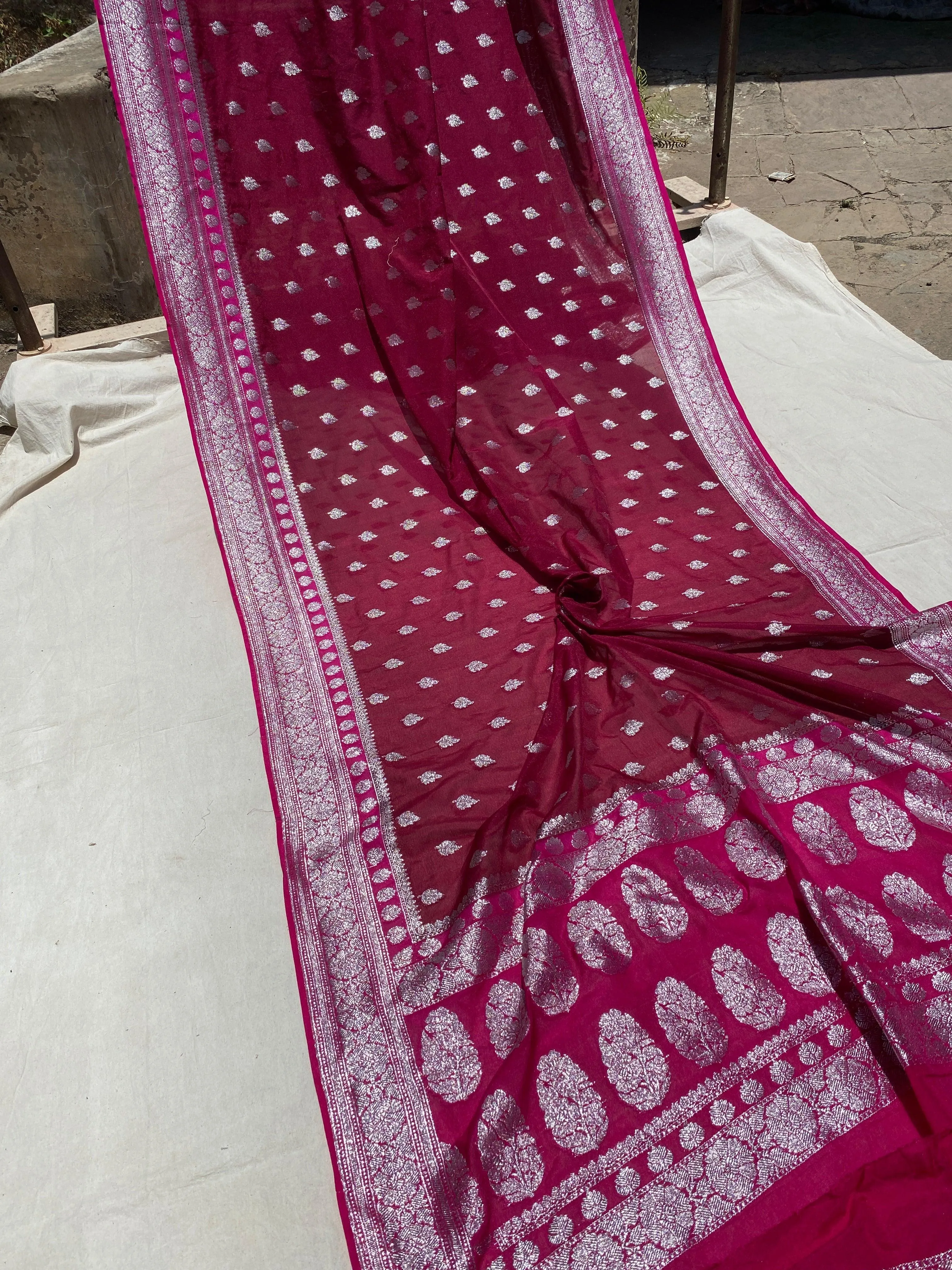 Exquisite and Timeless: Handwoven Wine Pure Chiffon Banarasi Saree