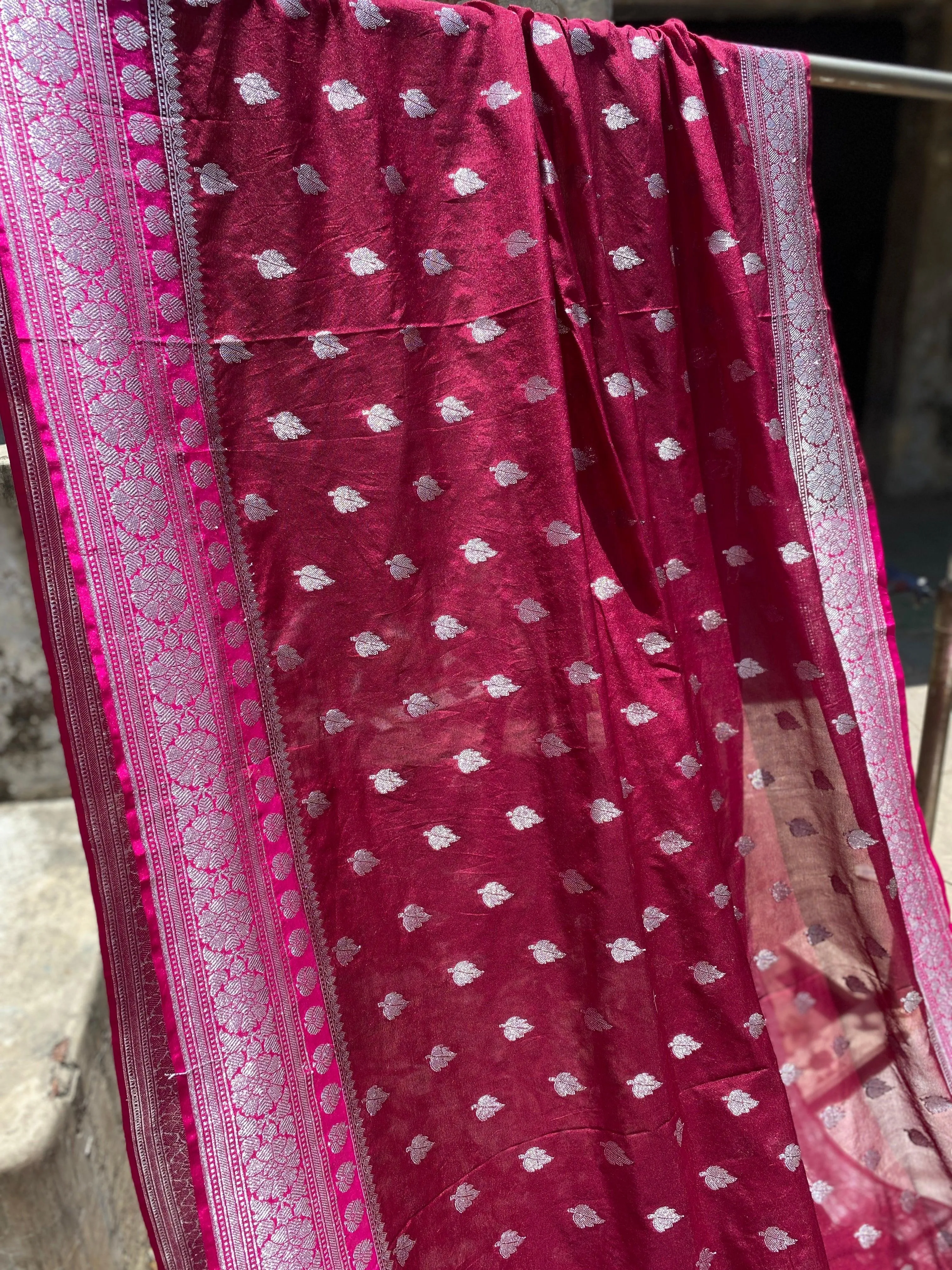 Exquisite and Timeless: Handwoven Wine Pure Chiffon Banarasi Saree