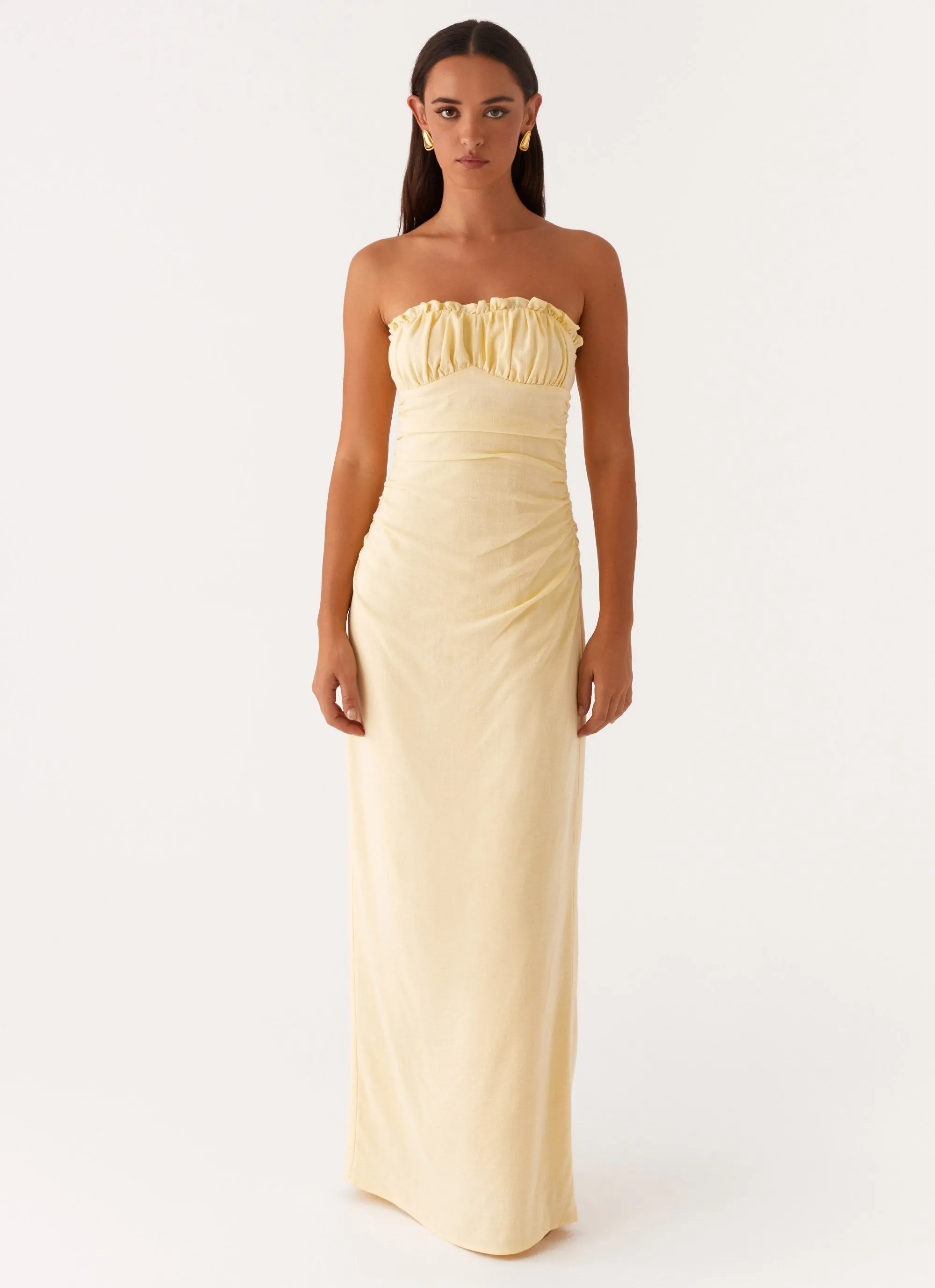 Xena Gathered Maxi Dress - Yellow Relaxed and stylish Comfort Mode