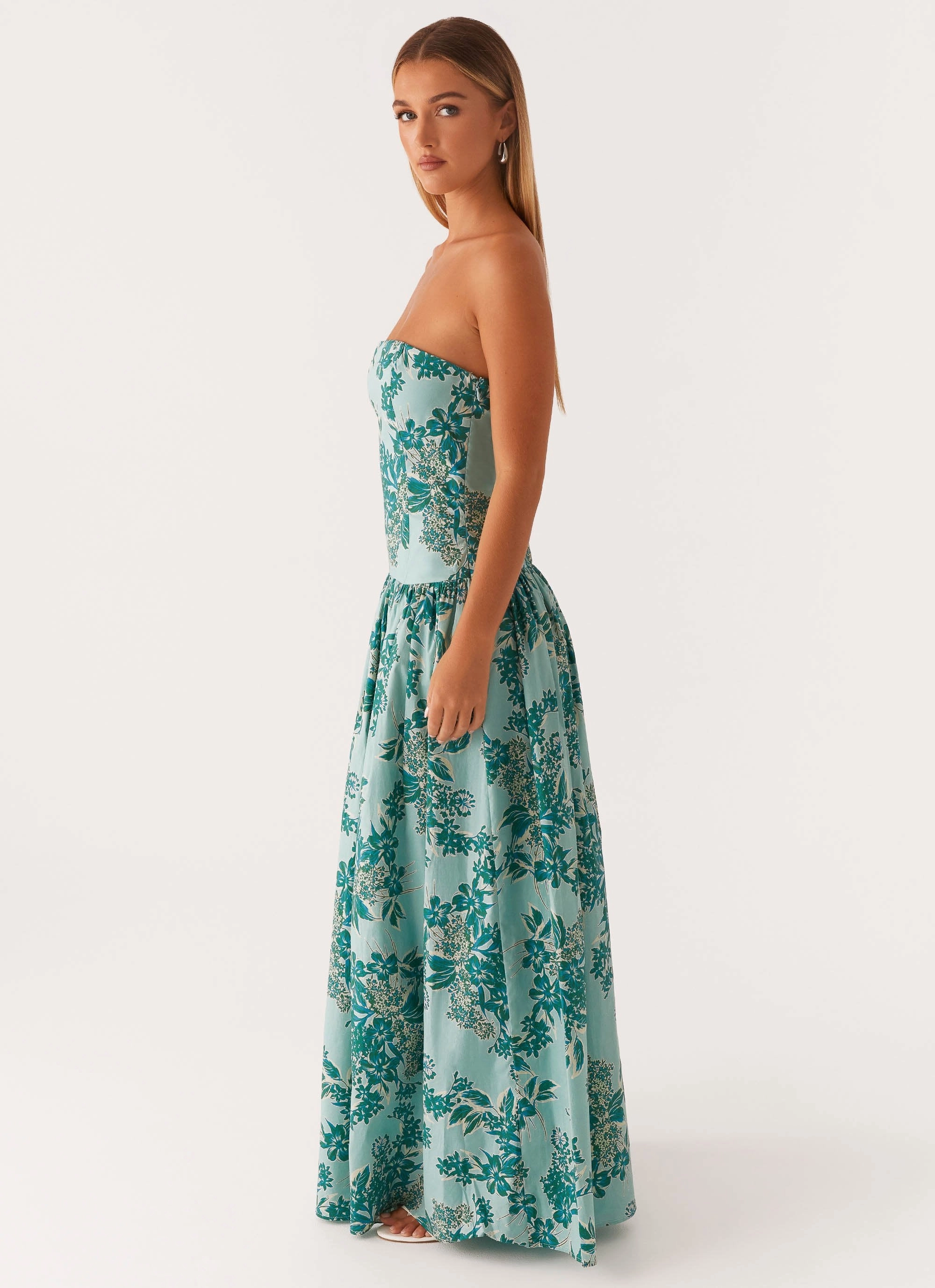 Timeless Appeal Sharp Detail Andorra Maxi Dress - Cloud Nine Floral