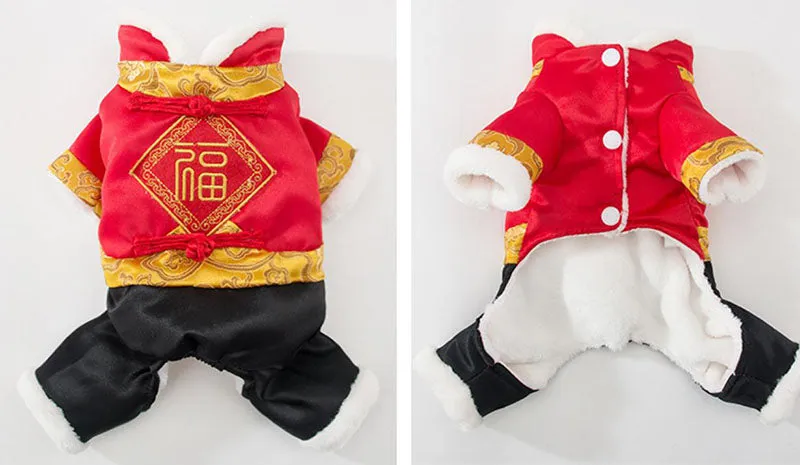Festive warm clothes for dogs and cats