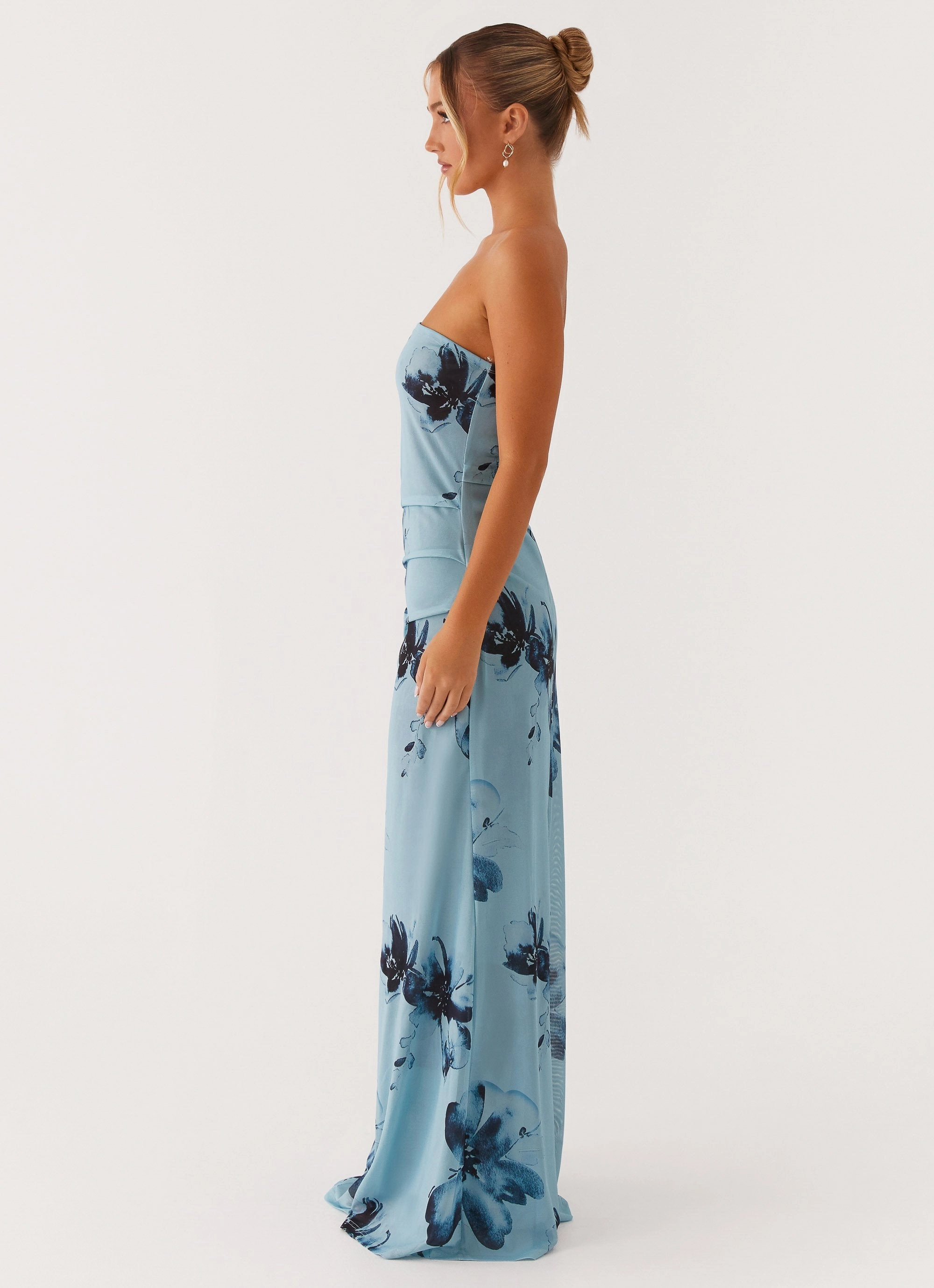 Flattering Cut Air Comfort Field Of Dreams Maxi Dress - Blue Black Floral