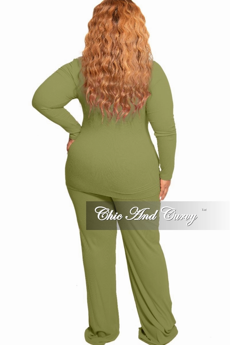 Sleek Fit Water resistant coating Final Sale Plus Size 2-Piece Long Sleeve Ribbed Tie Top and Pants Set in Olive