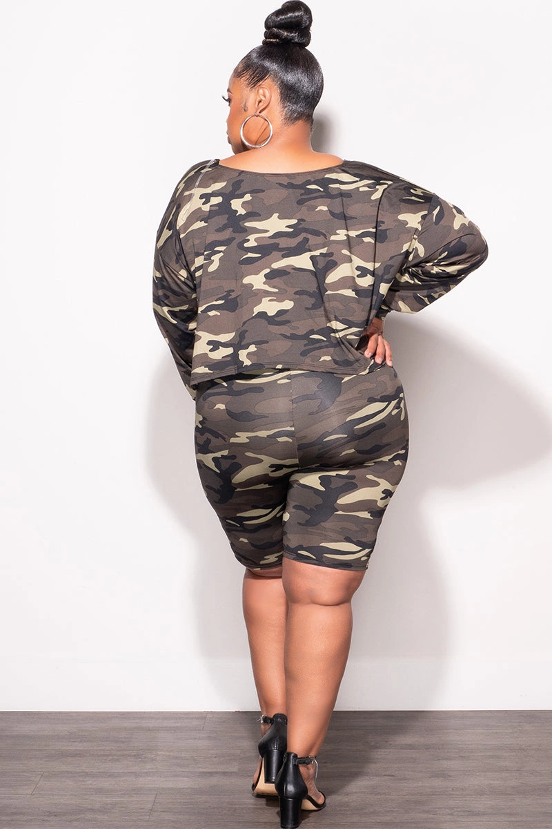 All Day Comfort Final Sale Plus Size 2-Piece (Oversize Top & Bermuda Short) Set in Camouflage Print