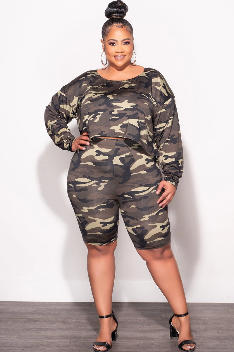 Final Sale Plus Size 2-Piece (Oversize Top & Bermuda Short) Set in Camouflage Print breathable panels
